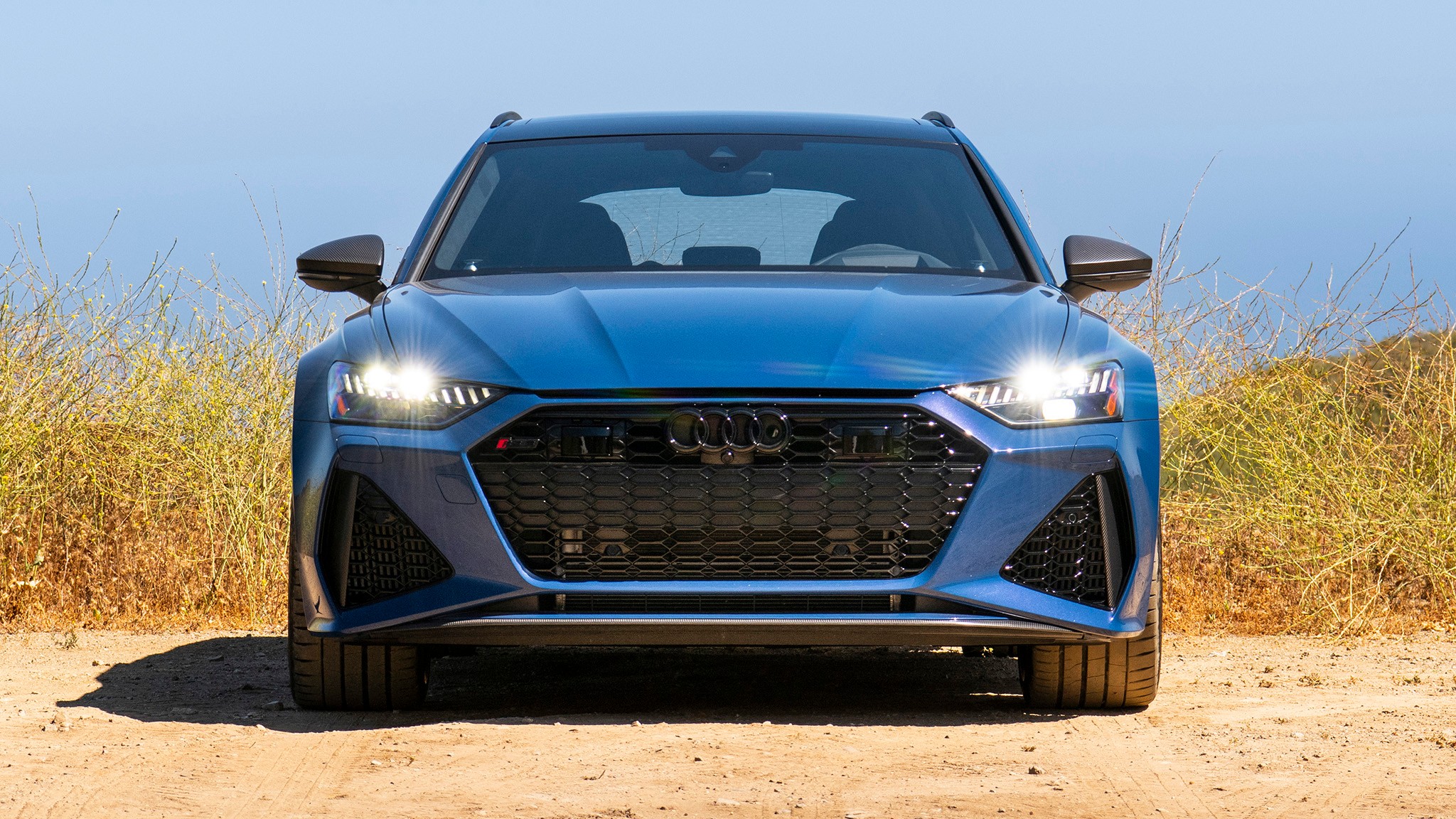 036 2025 Audi RS6 Comparo