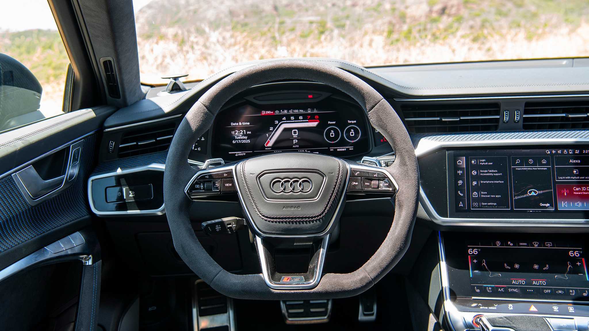 039 2025 Audi RS6 Comparo