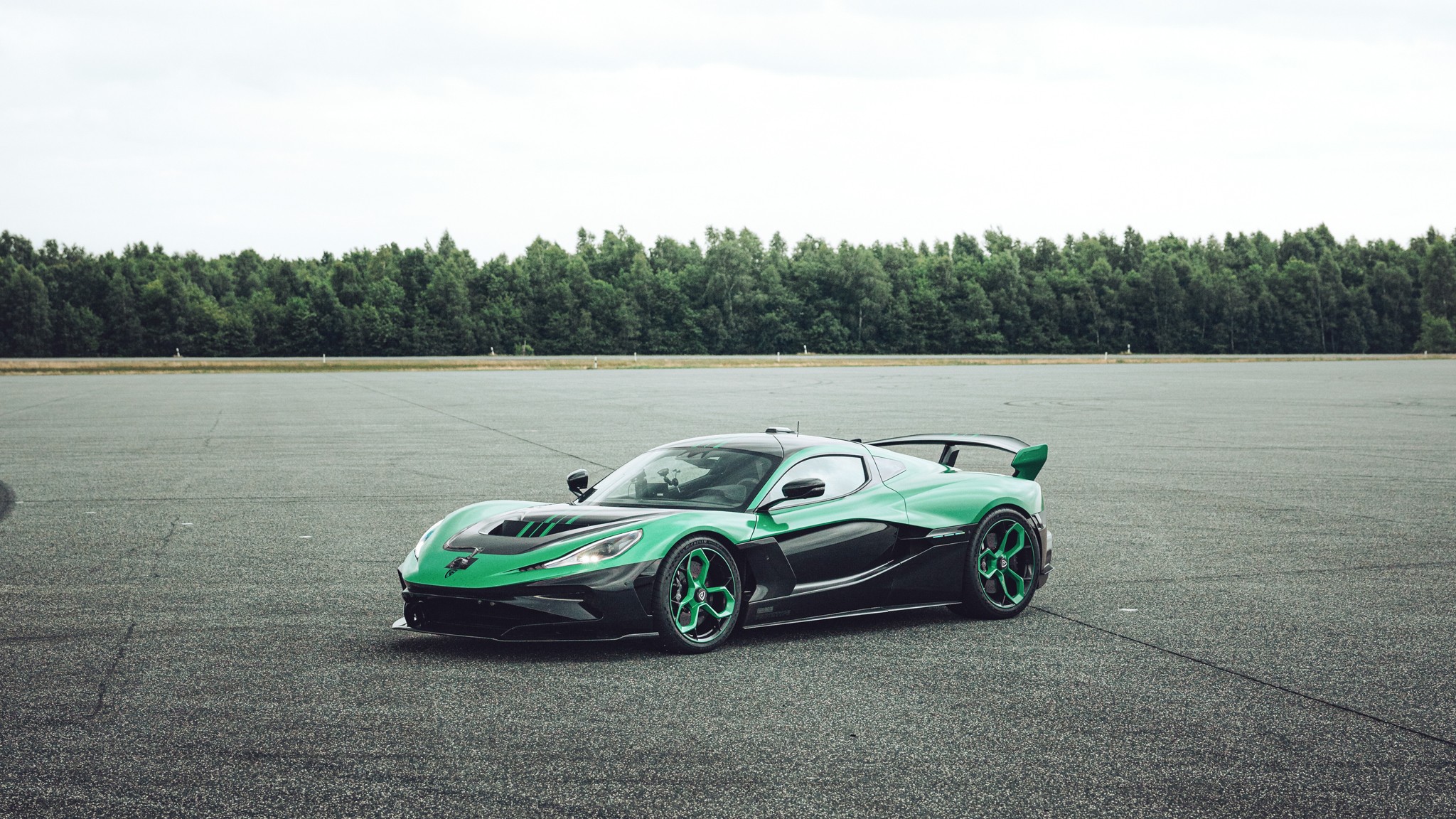 2025 Rimac Nevera R Electric EV Hypercar 6