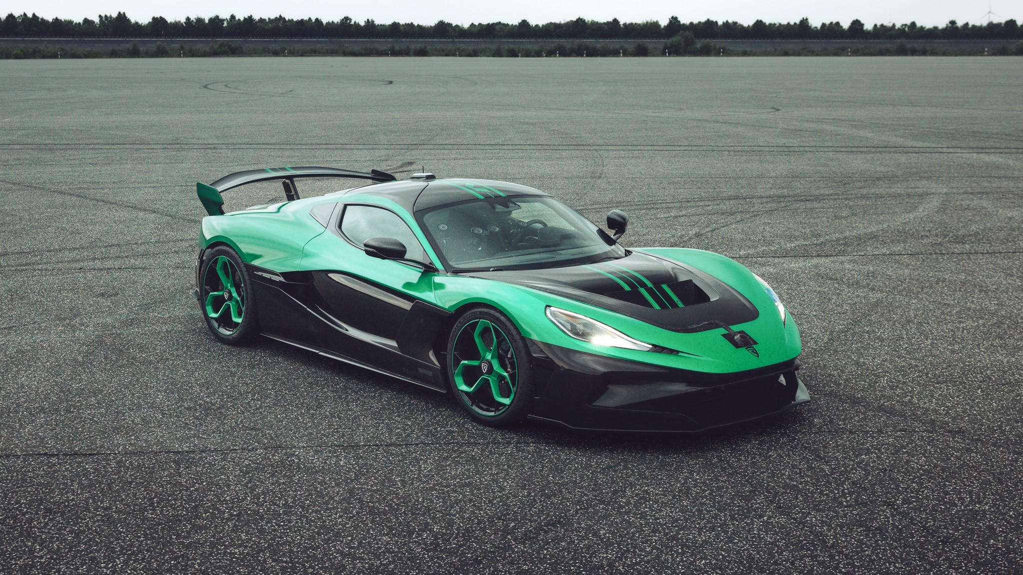 2025 Rimac Nevera R Electric EV Hypercar 10