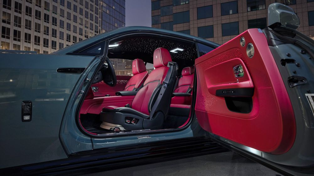 024 2025 Rolls Royce Spectre Black Badge Web