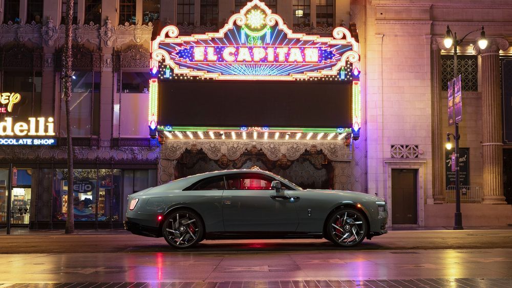 005 2025 Rolls Royce Spectre Black Badge Web