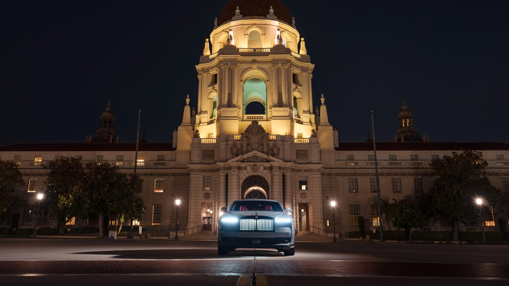 001 2025 Rolls Royce Spectre Black Badge Web
