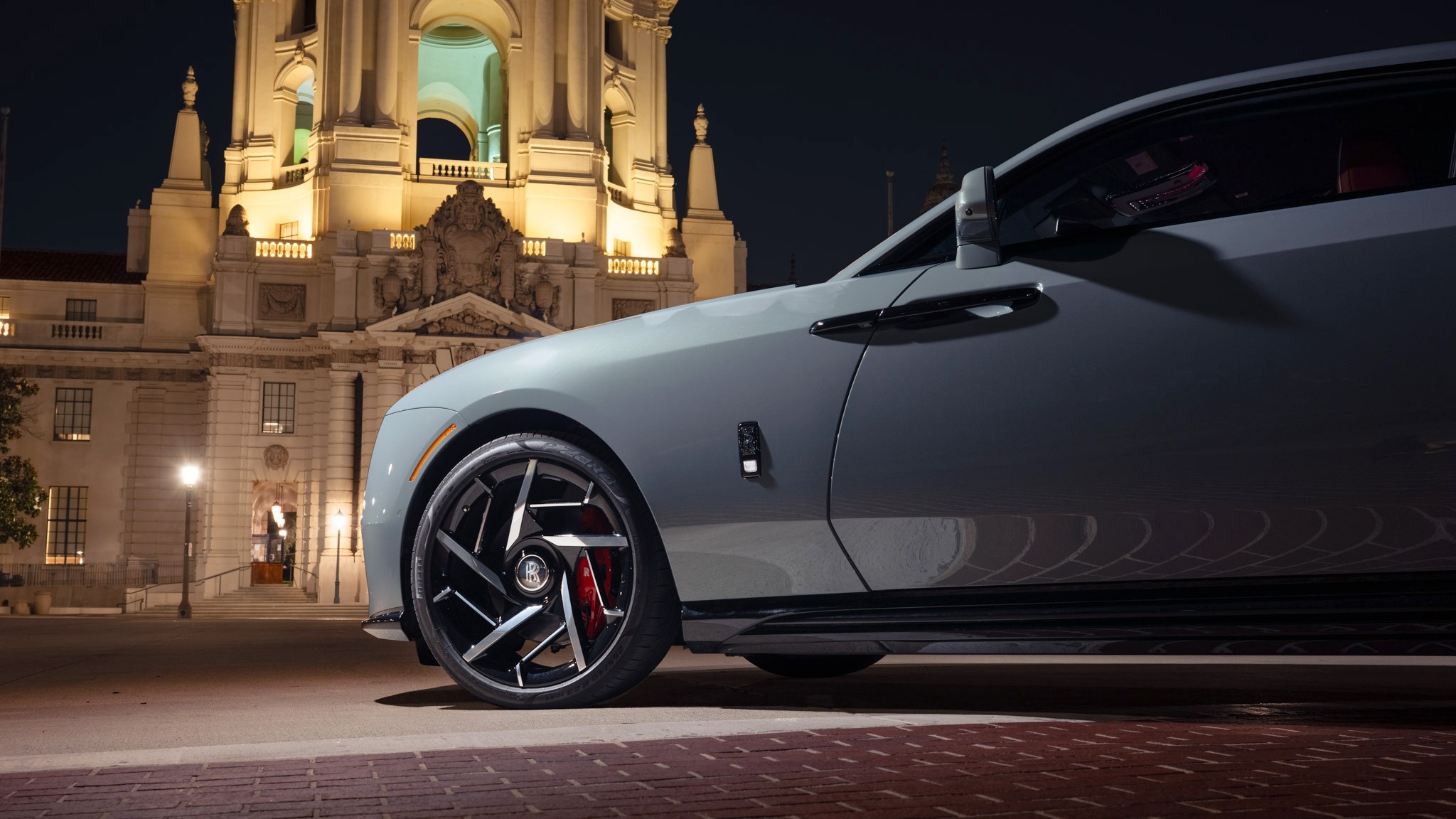 004 2025 Rolls Royce Spectre Black Badge Web