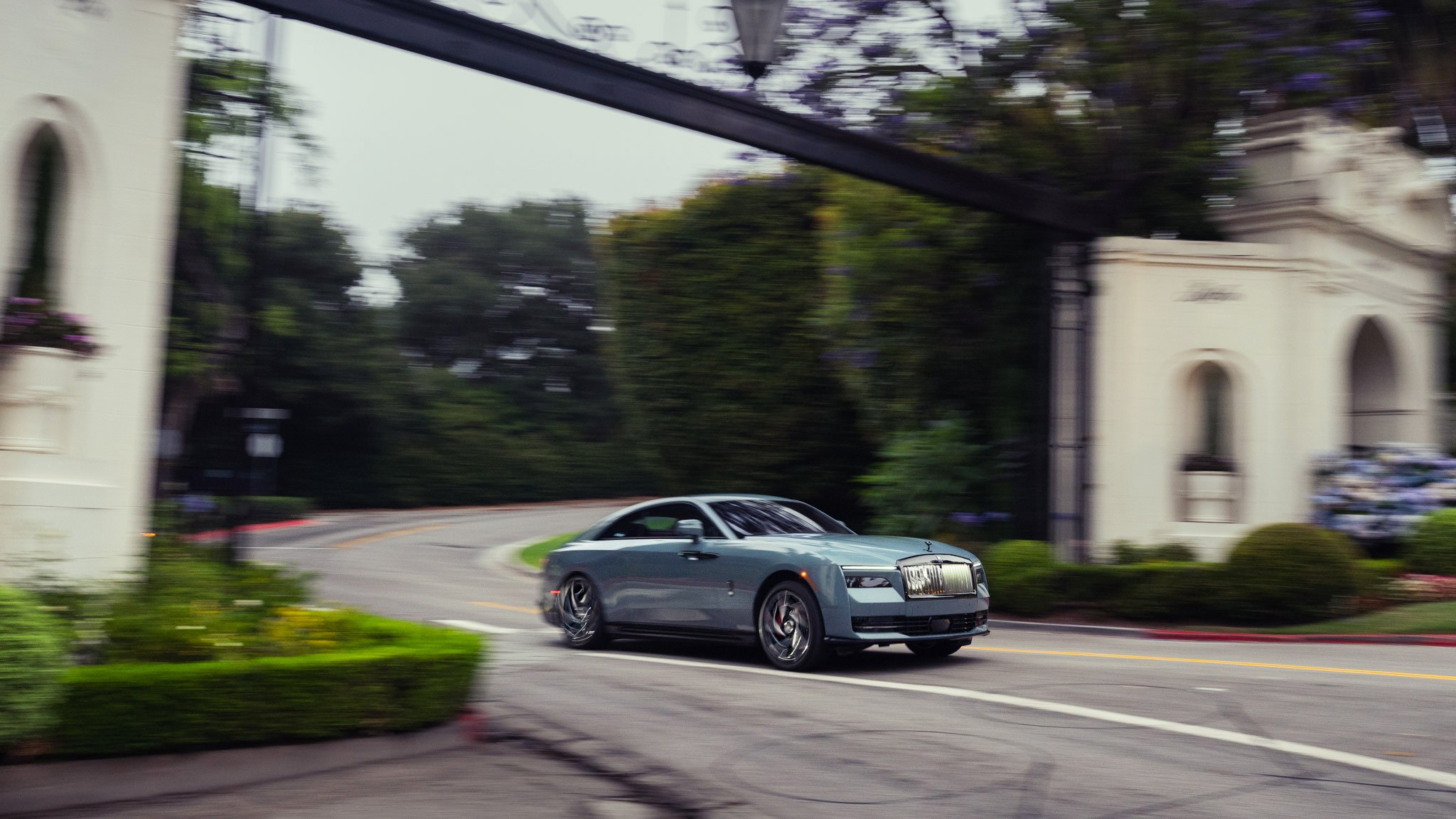 015 2025 Rolls Royce Spectre Black Badge Web