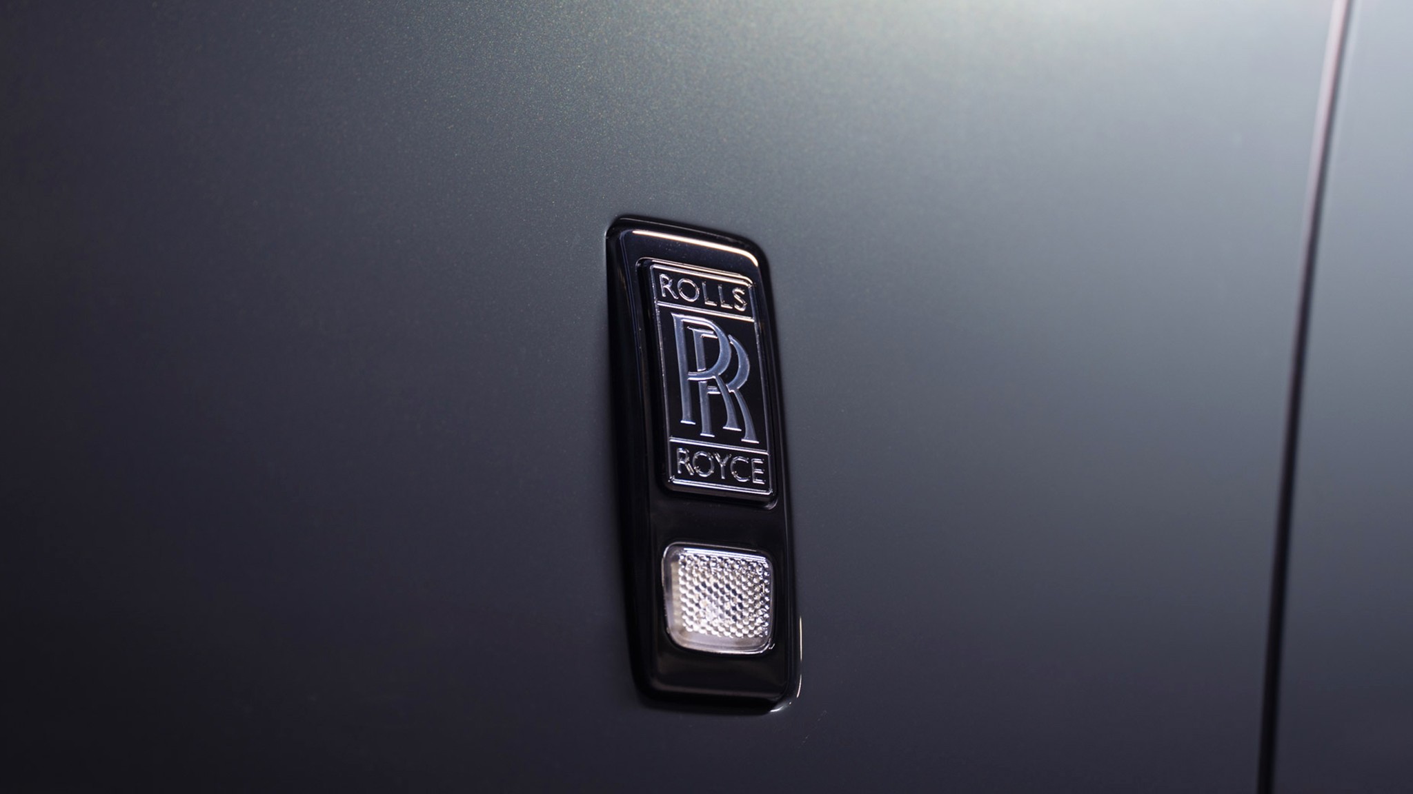 019 2025 Rolls Royce Spectre Black Badge Web