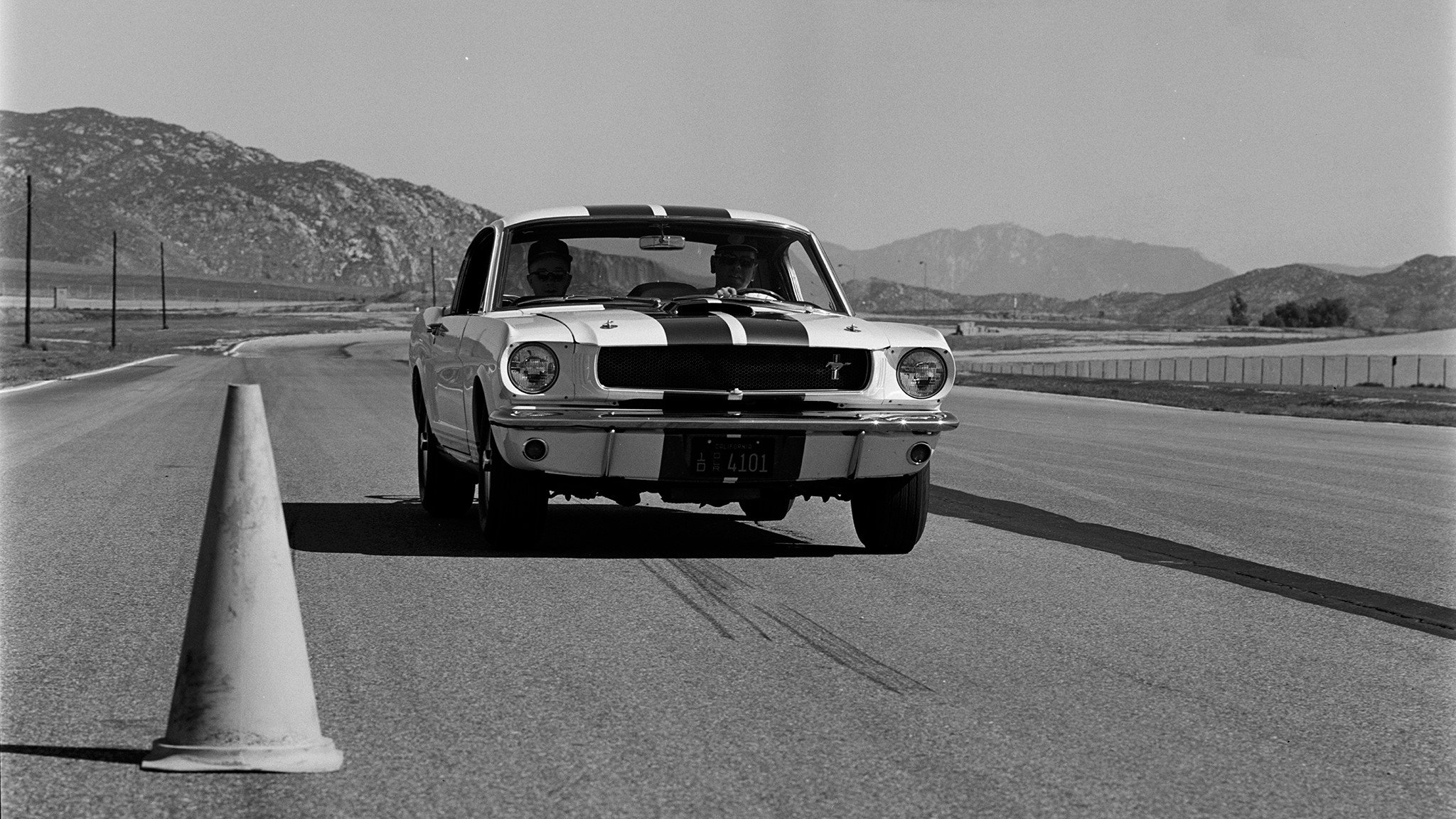 014 1965 ford shelby mustang gt350