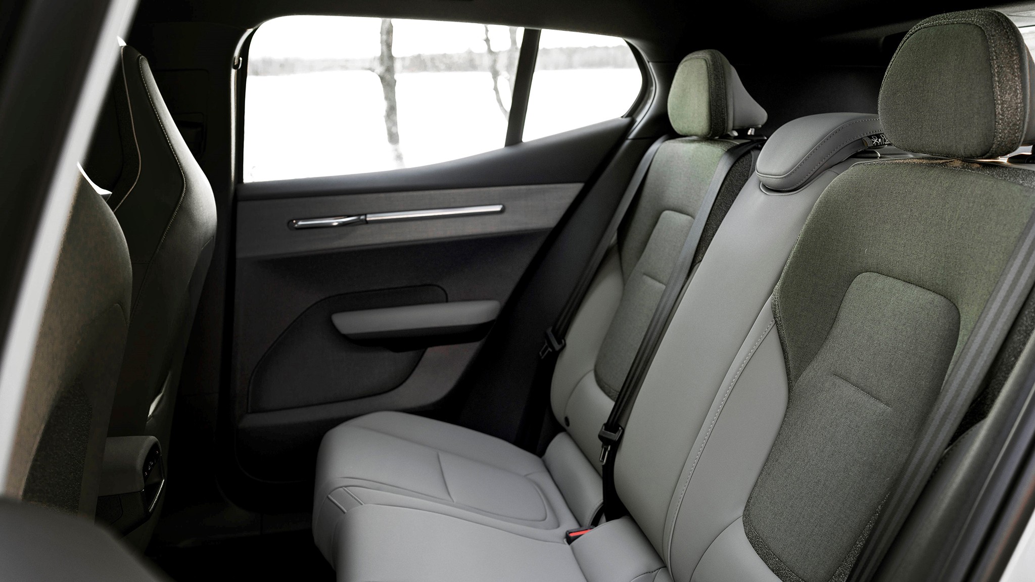 15 2026 Volvo EX30 Cross Country