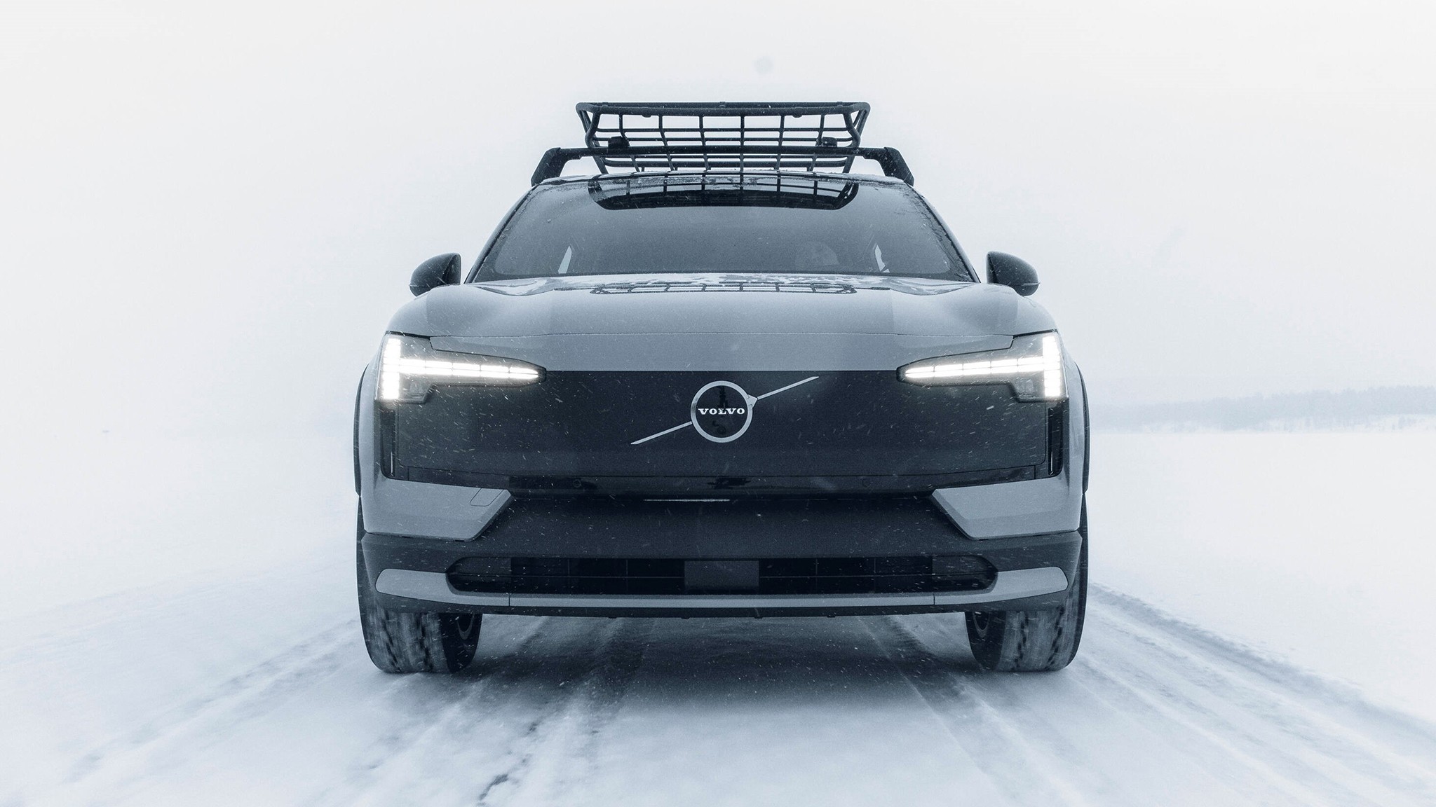 39 2026 Volvo EX30 Cross Country