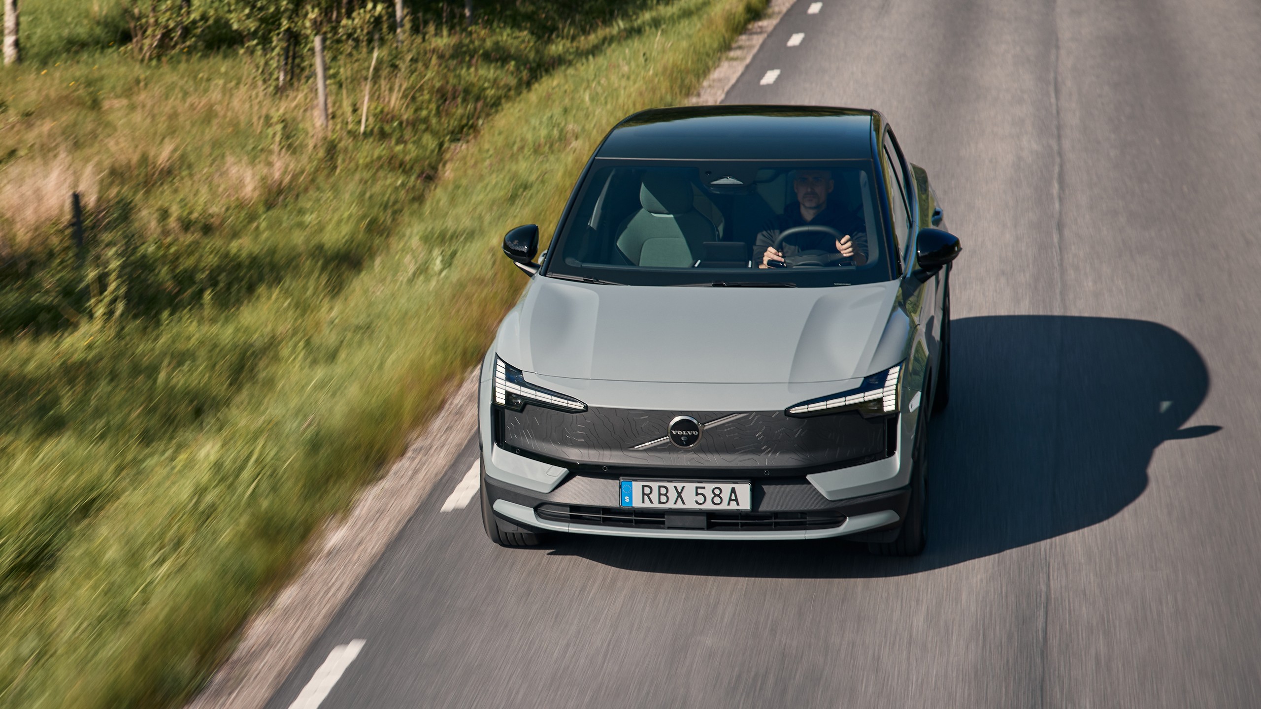 2026 Volvo EX30 Cross Country 9