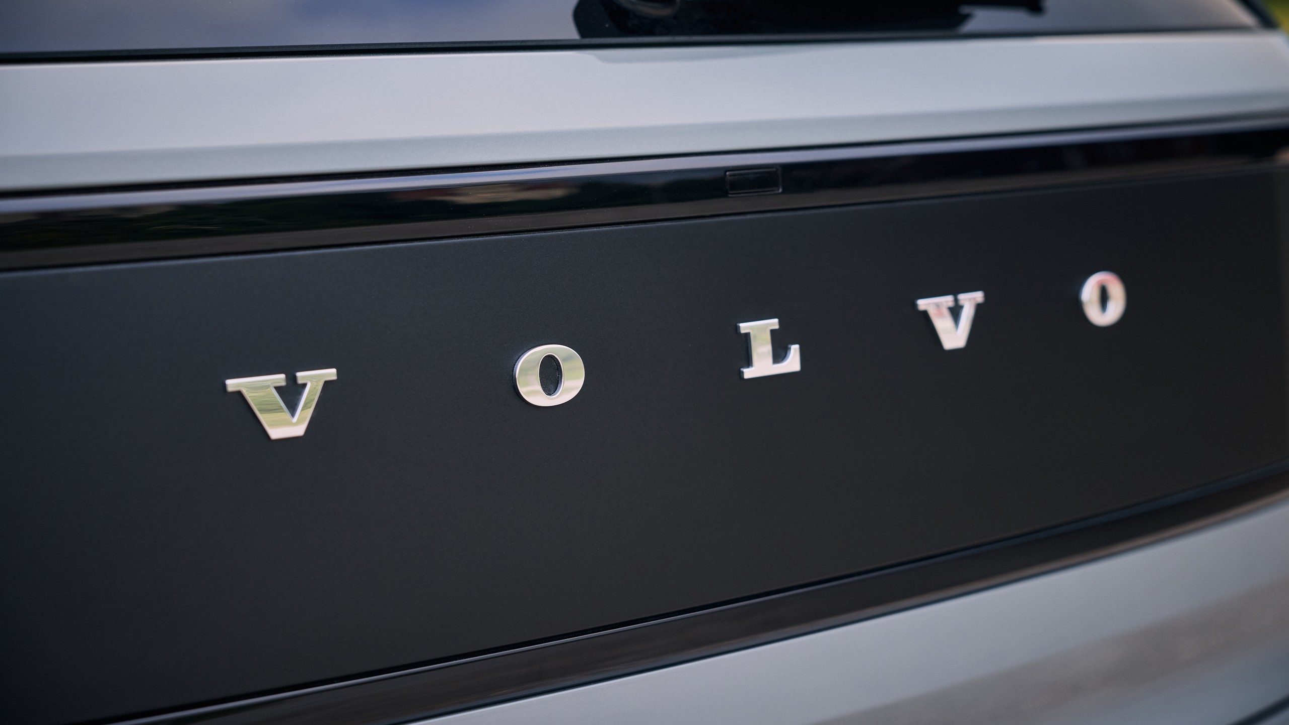 2026 Volvo EX30 Cross Country 11