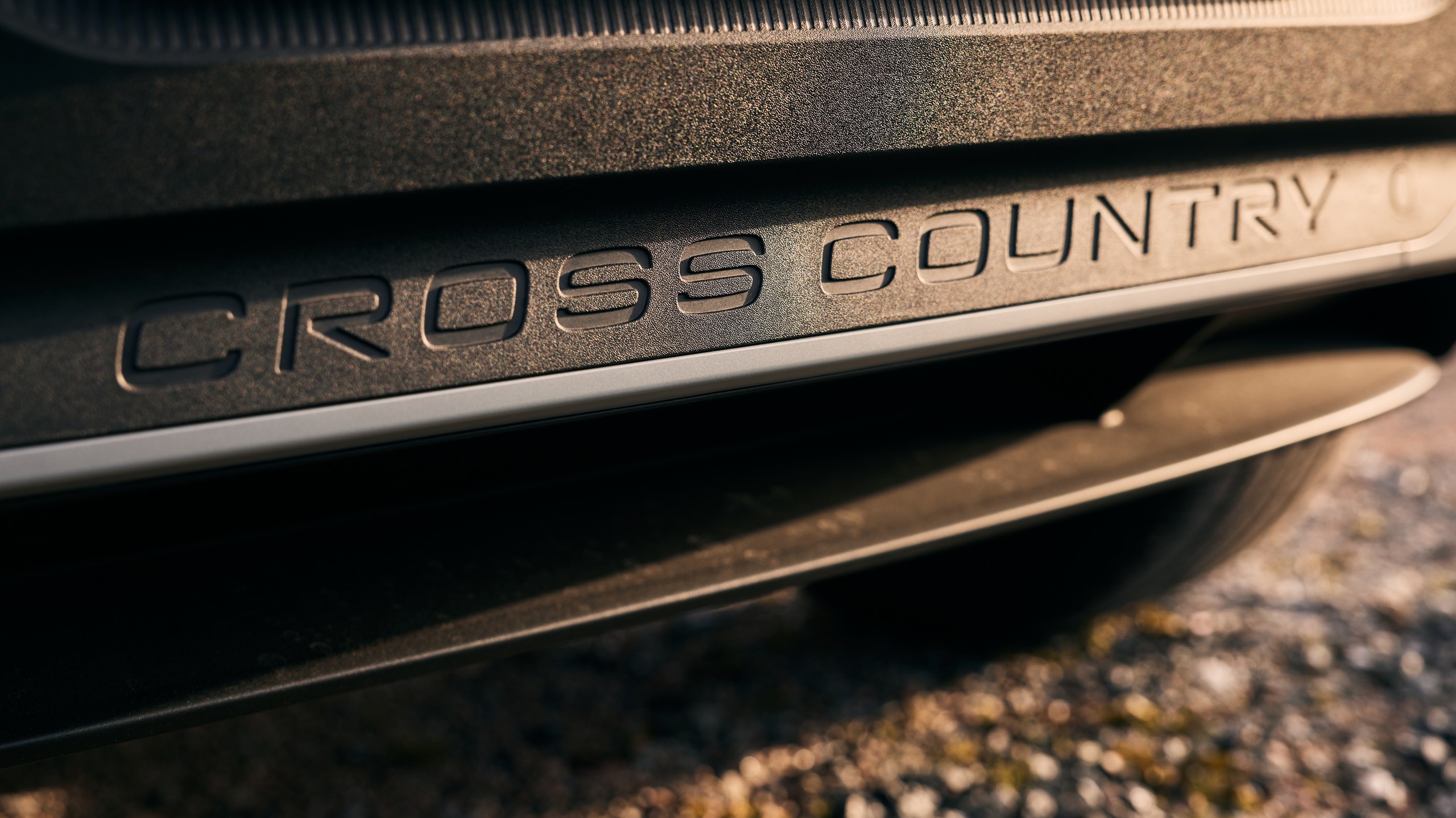 2026 Volvo EX30 Cross Country 23