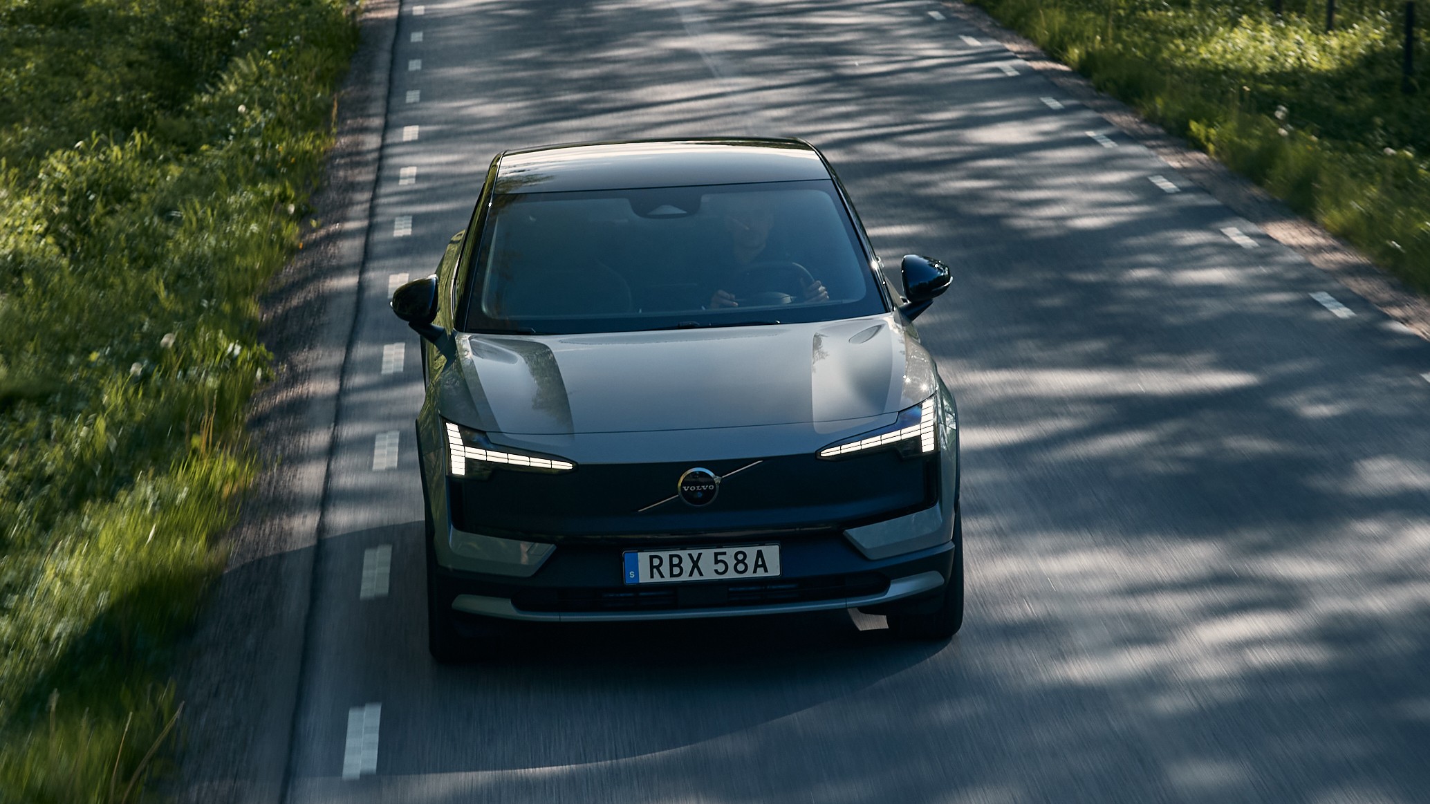 2026 Volvo EX30 Cross Country 27