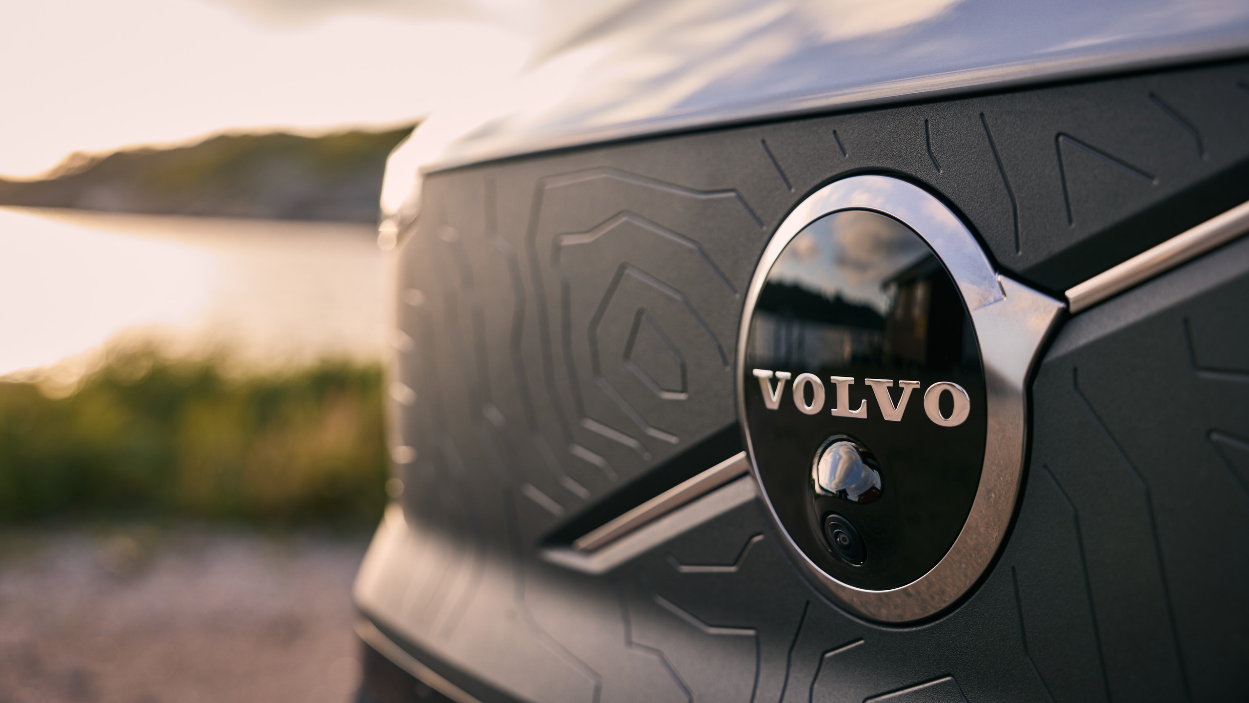 2026 Volvo EX30 Cross Country 29