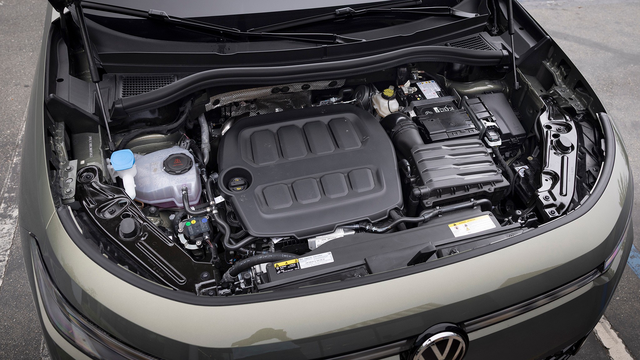 029 2025 Volkswagen Tiguan SEL R Line