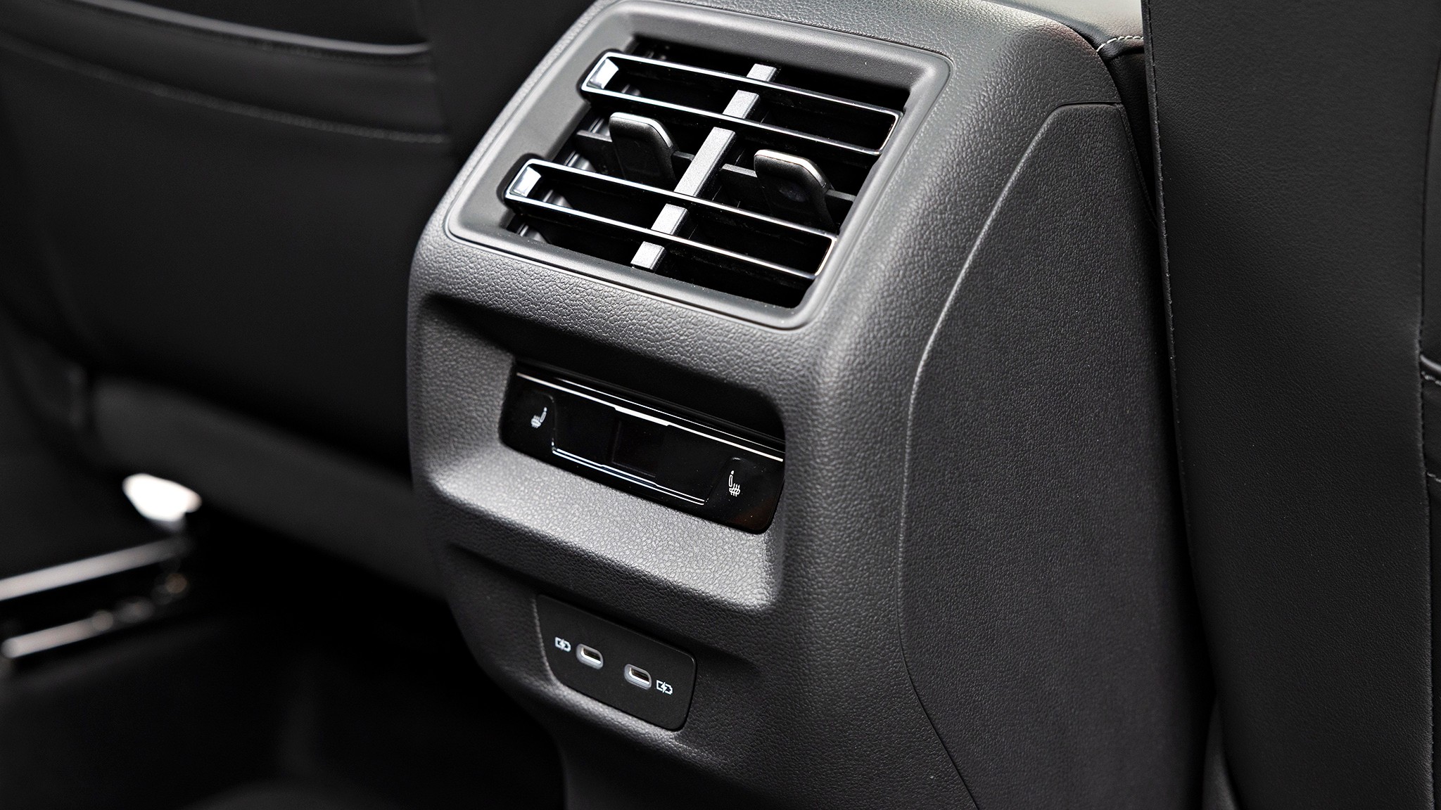 017 2025 Volkswagen Tiguan SEL R Line