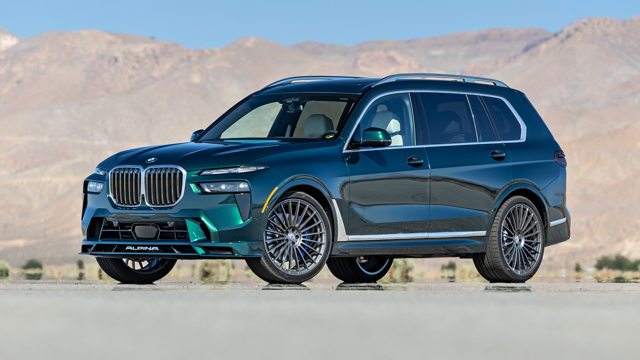 005 2025 BMW Alpina XB7