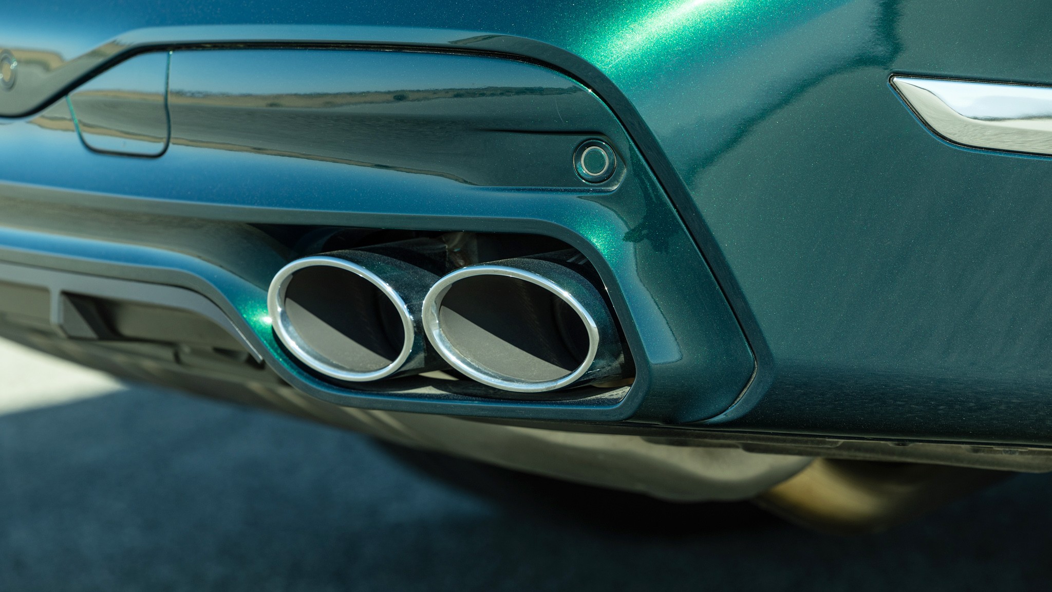 011 2025 BMW Alpina XB7