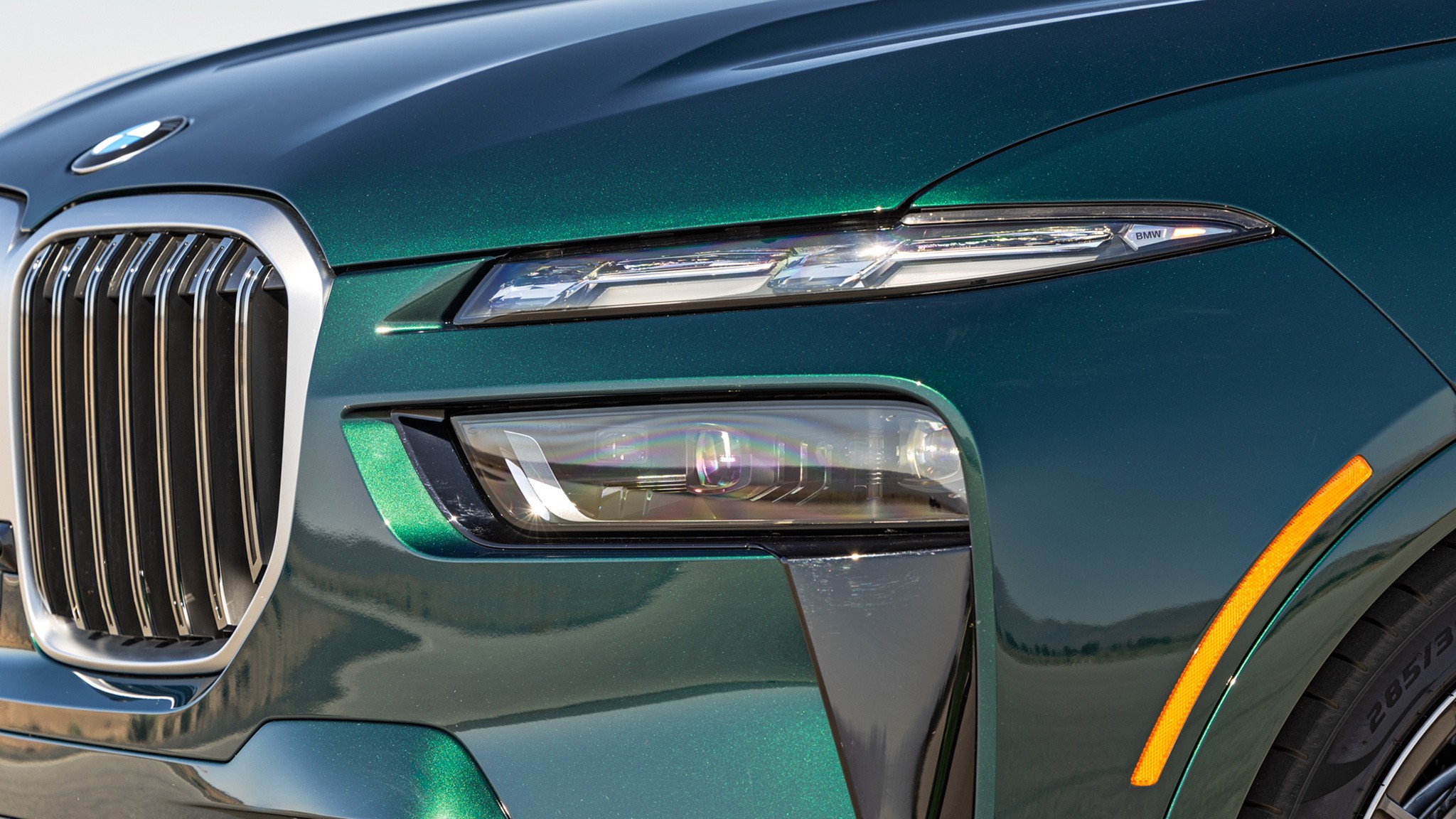 014 2025 BMW Alpina XB7