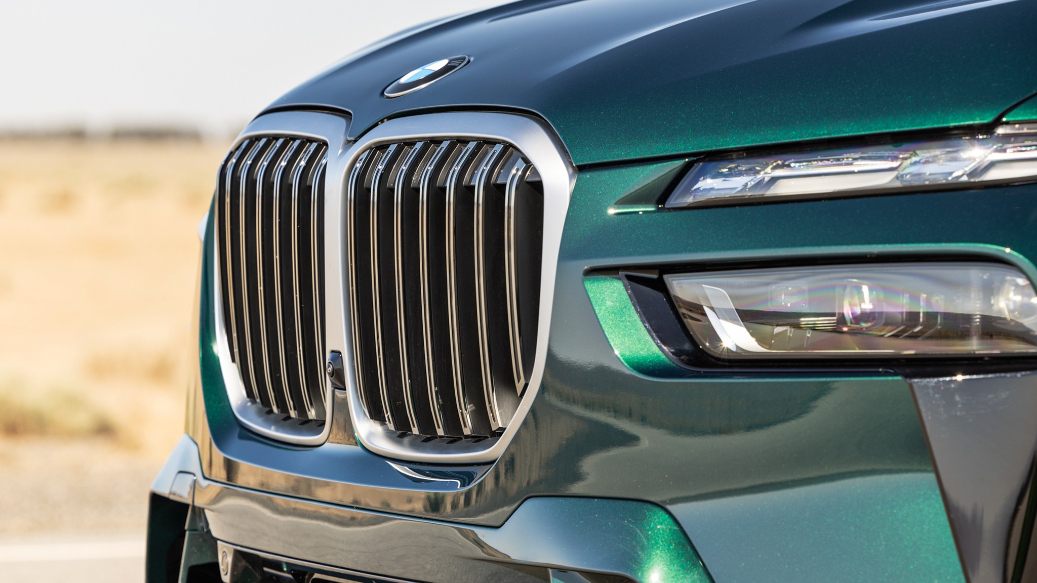 015 2025 BMW Alpina XB7