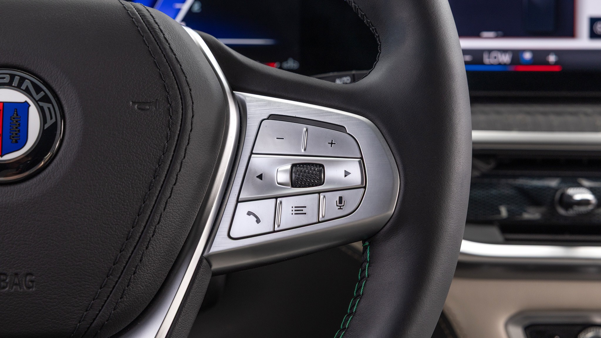 024 2025 BMW Alpina XB7