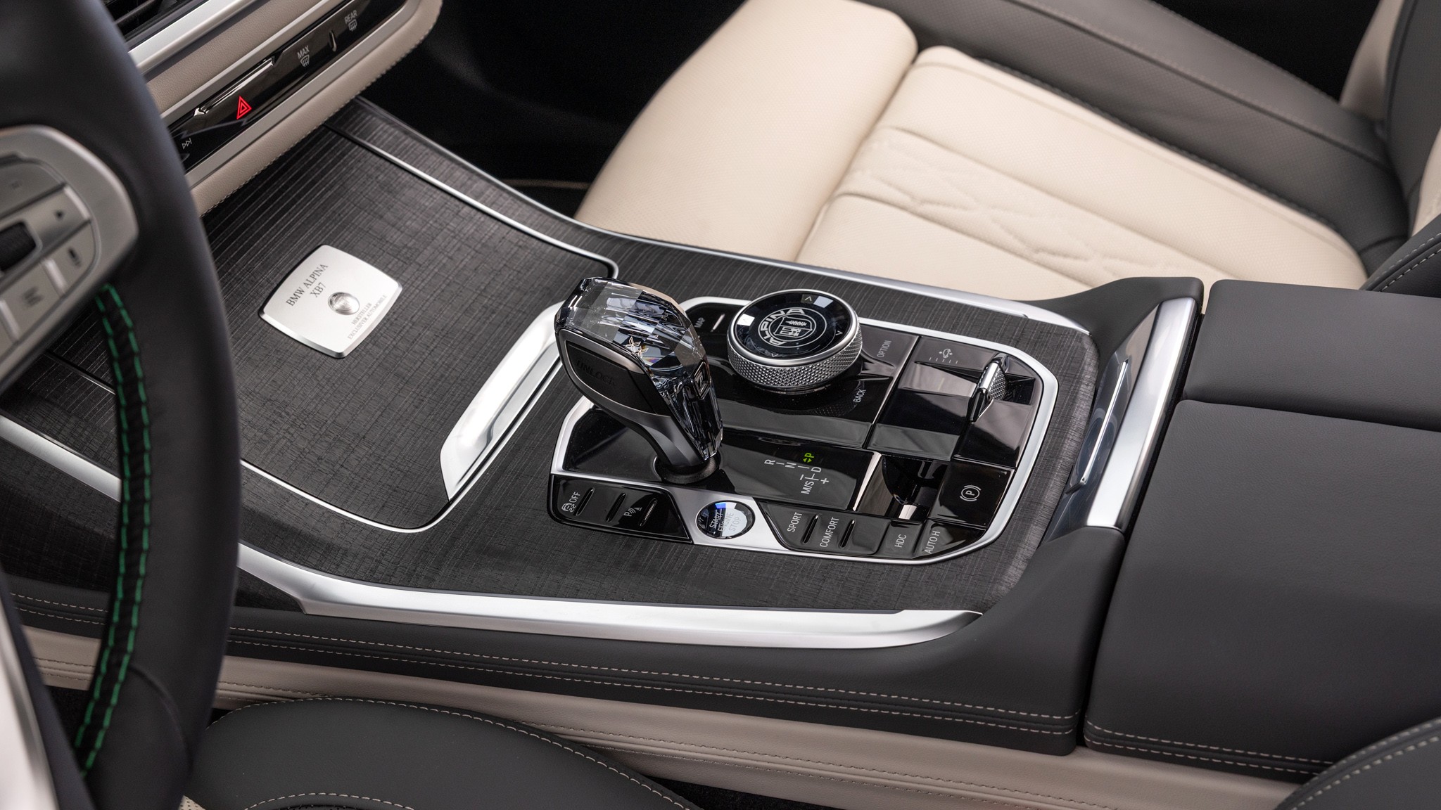 029 2025 BMW Alpina XB7