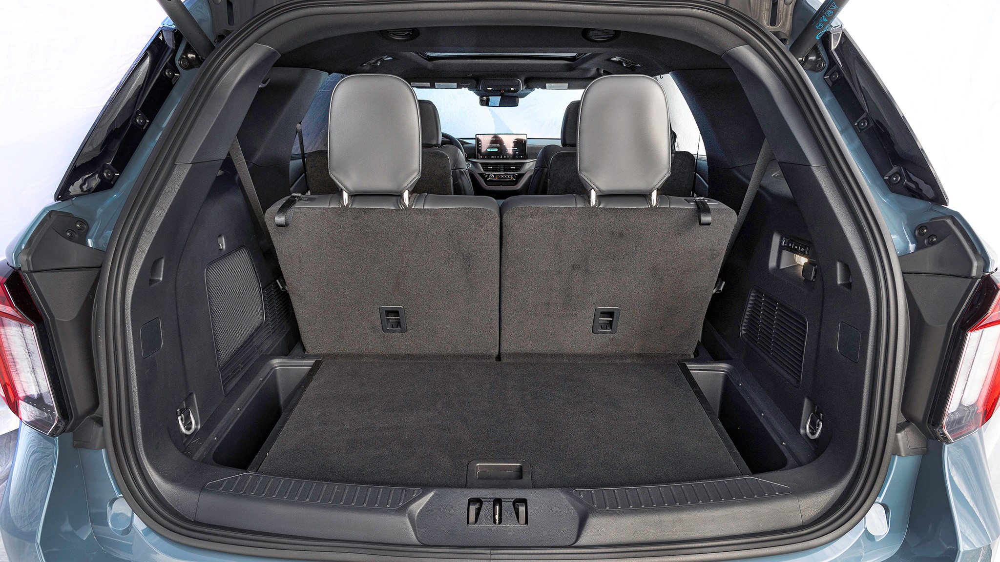 028 2025 Ford Explorer ST