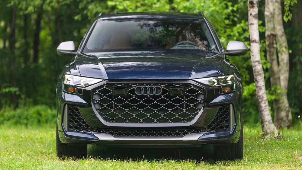 34 2025 Audi RS Q8 Performance KL