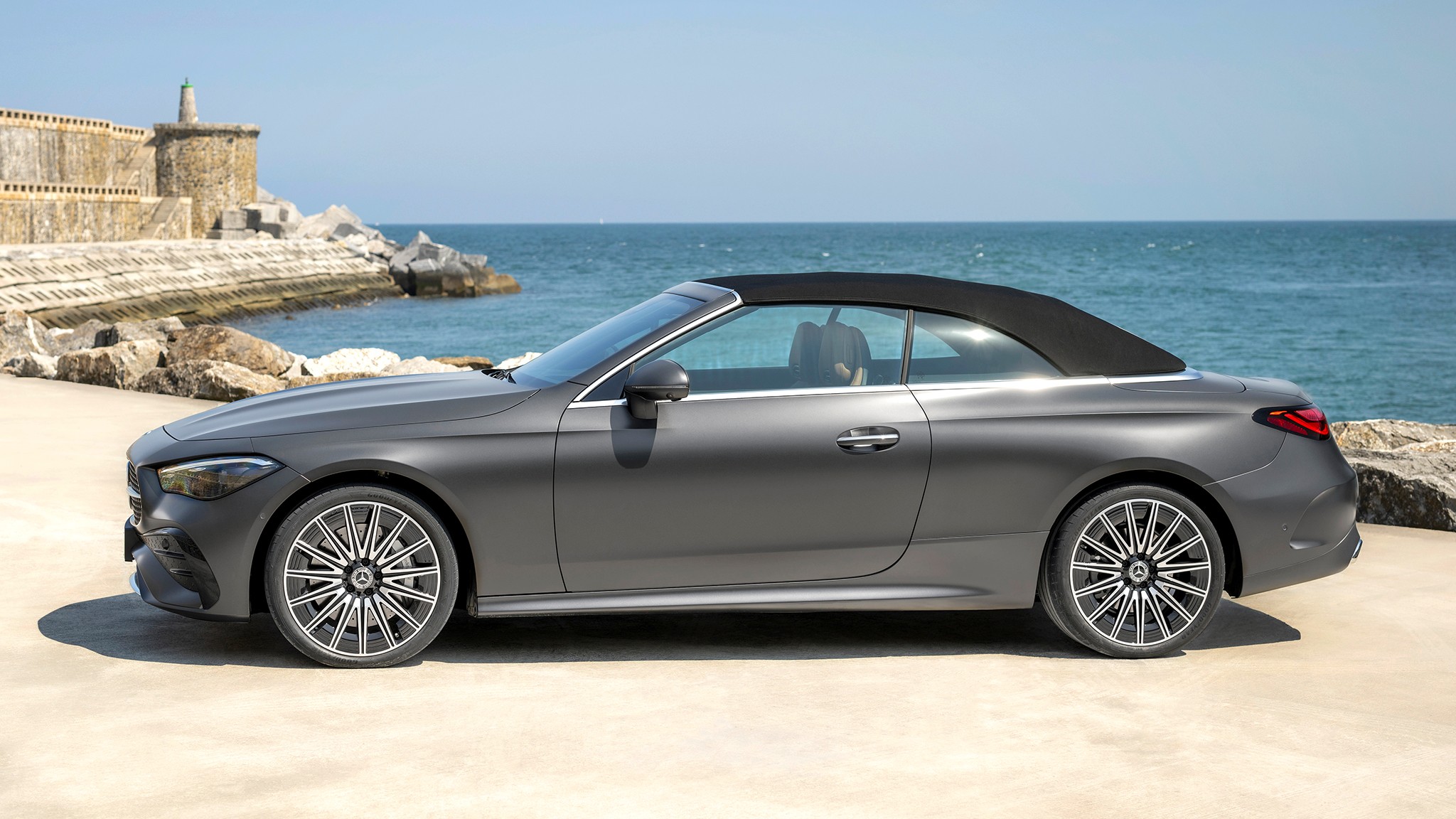 21 2025 Mercedes Benz AMG CLE53 Cabriolet first drive