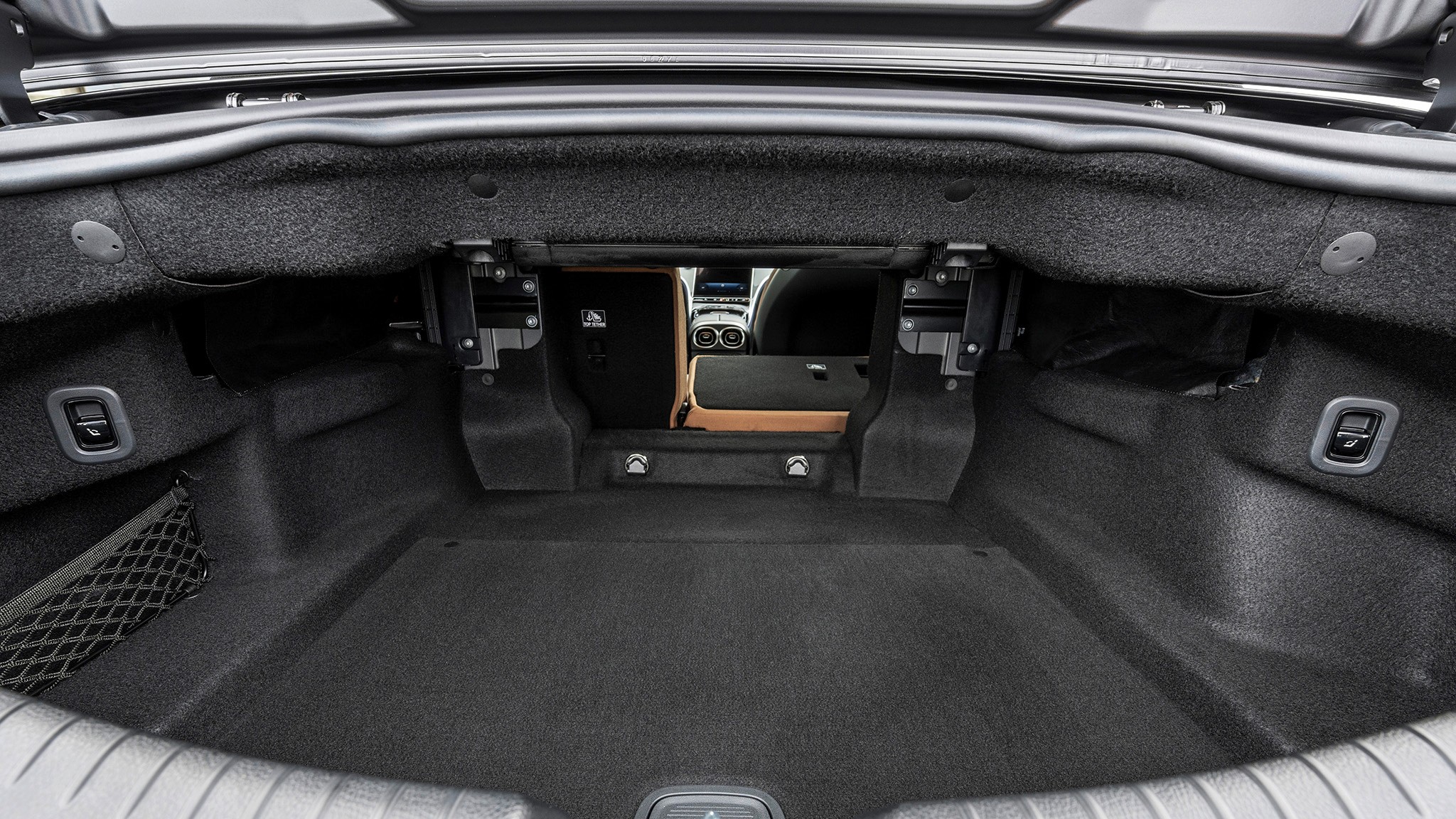 34 2025 Mercedes Benz AMG CLE53 Cabriolet first drive