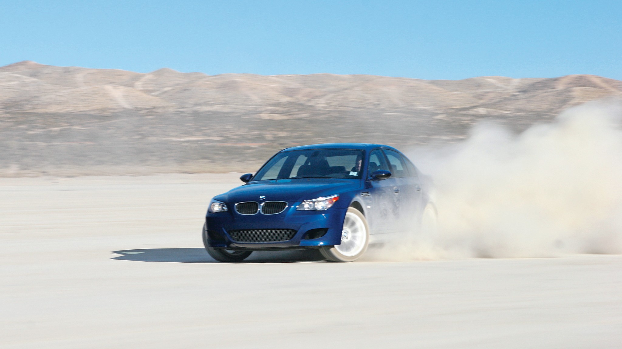 022 2006 bmw m5 vs mercedes benz cls55 amg