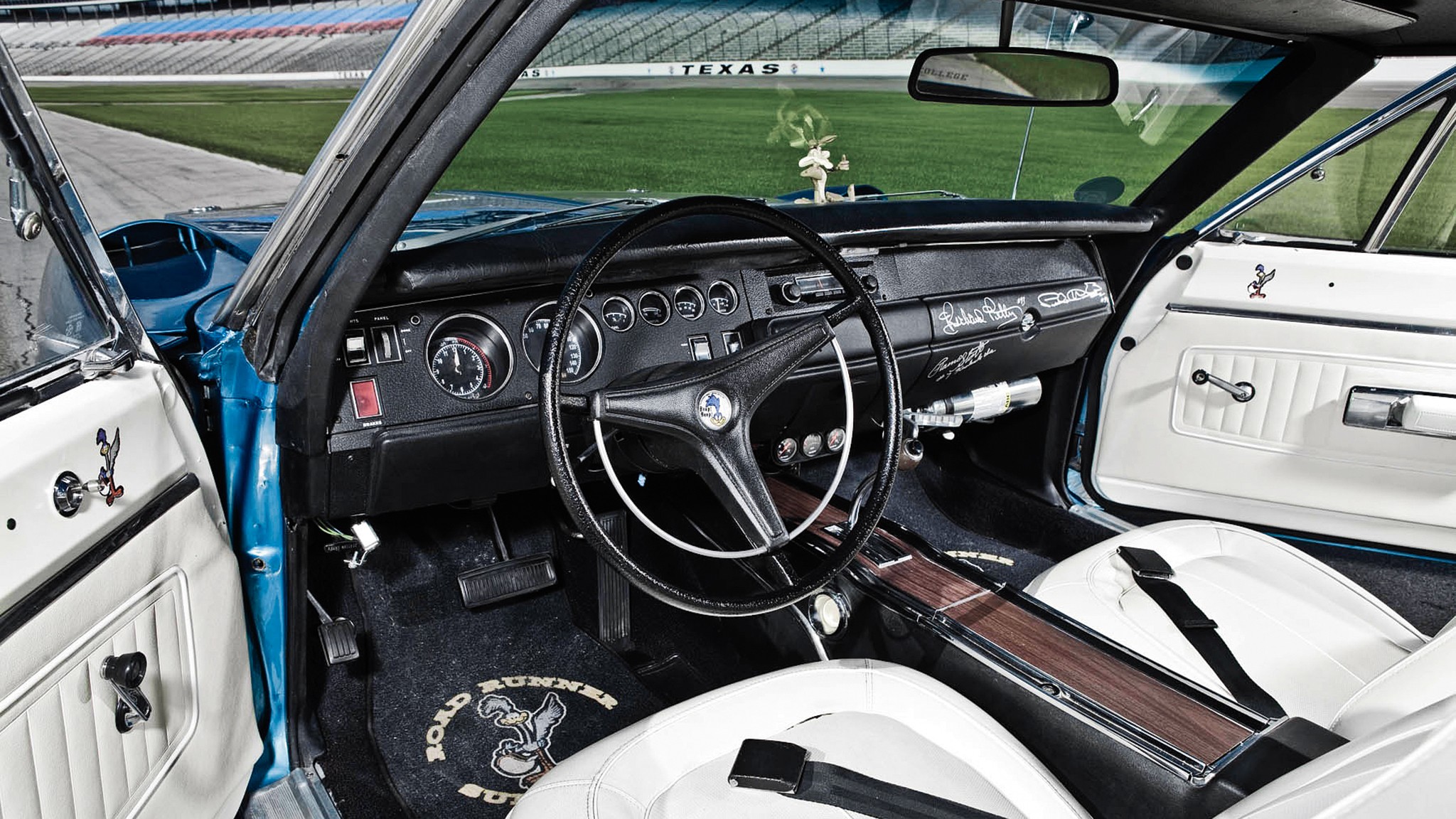 018 1969 dodge charger dayton vs 1970 plymouth road runner superbird vs 1969 ford torino talladega vs 1969 mercury cyclone spoiler ii