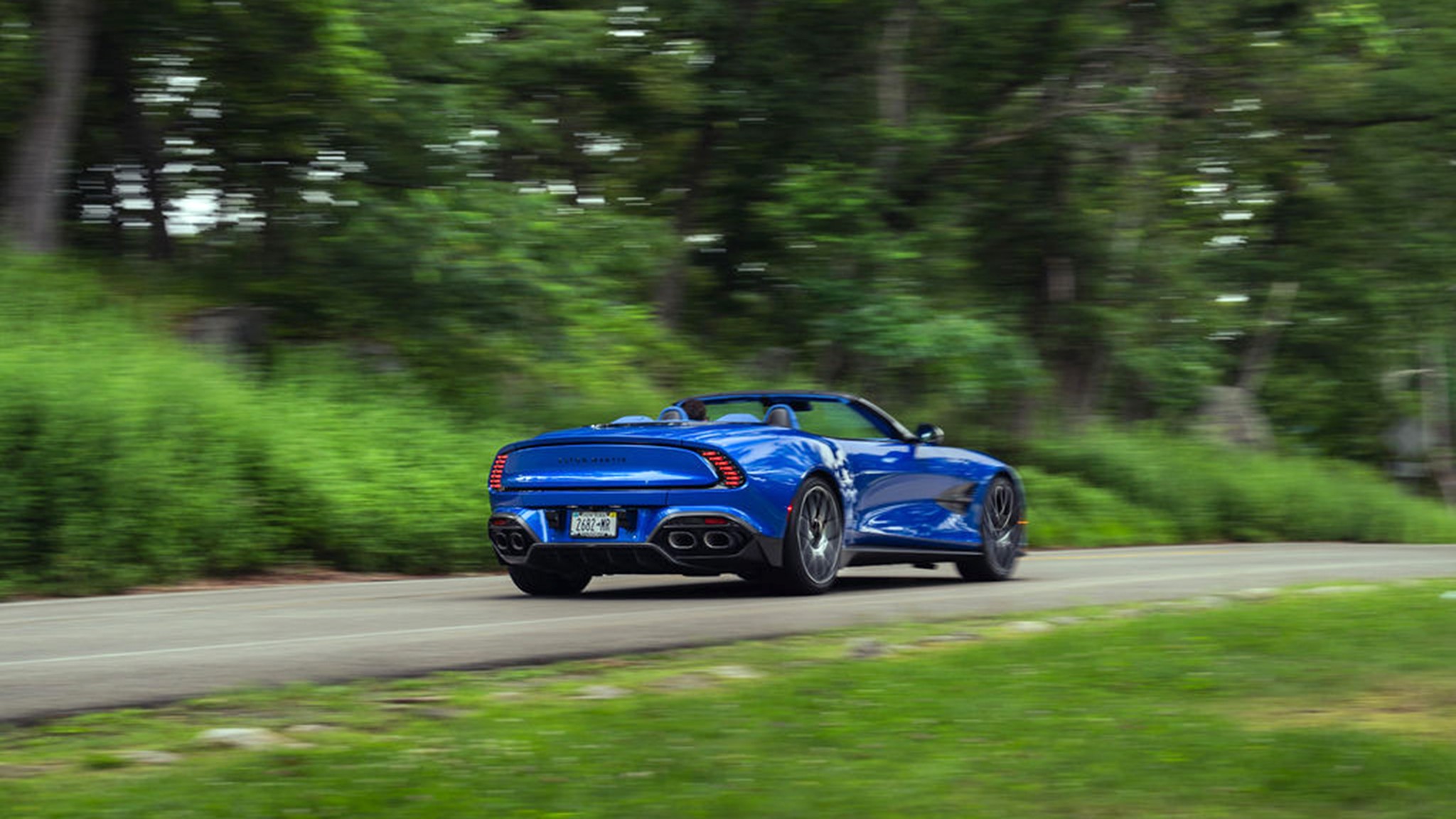 7 2026 Aston Martin Vanquish Volante Morpheus Blue fd