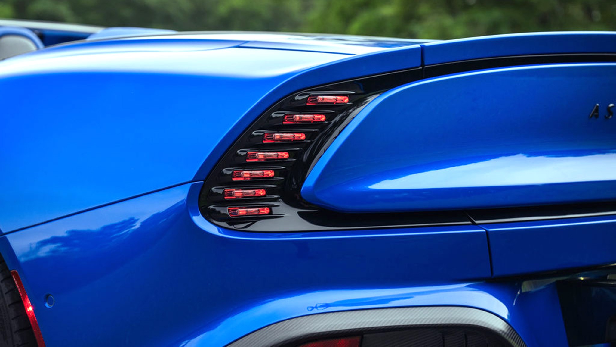 26 2026 Aston Martin Vanquish Volante Morpheus Blue fd