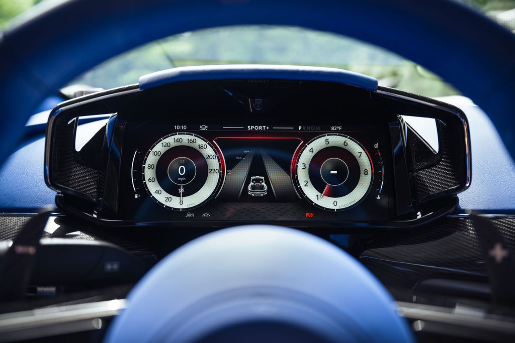 35 2026 Aston Martin Vanquish Volante Morpheus Blue fd