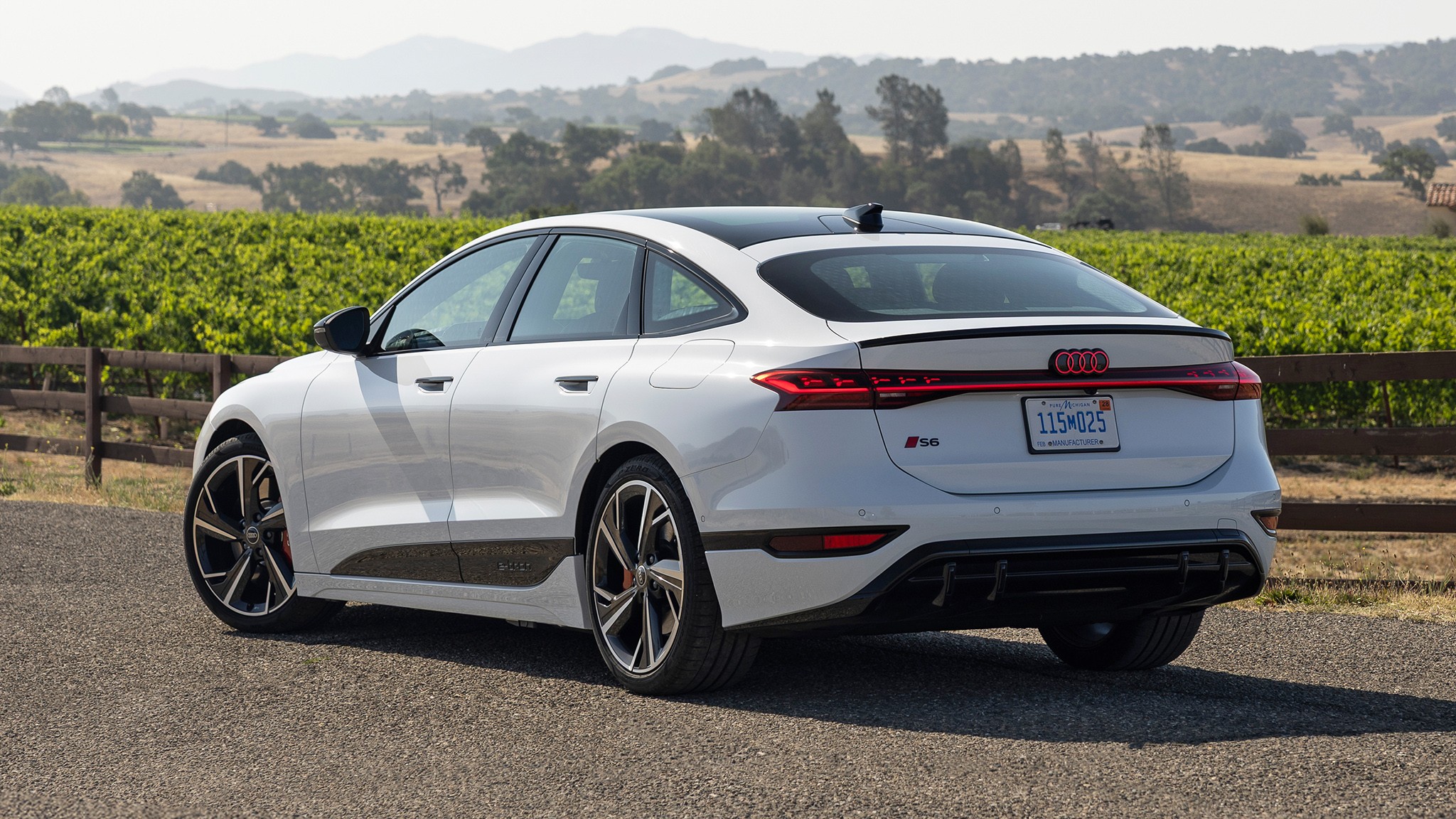 2025 audi s6 e glacier white 6