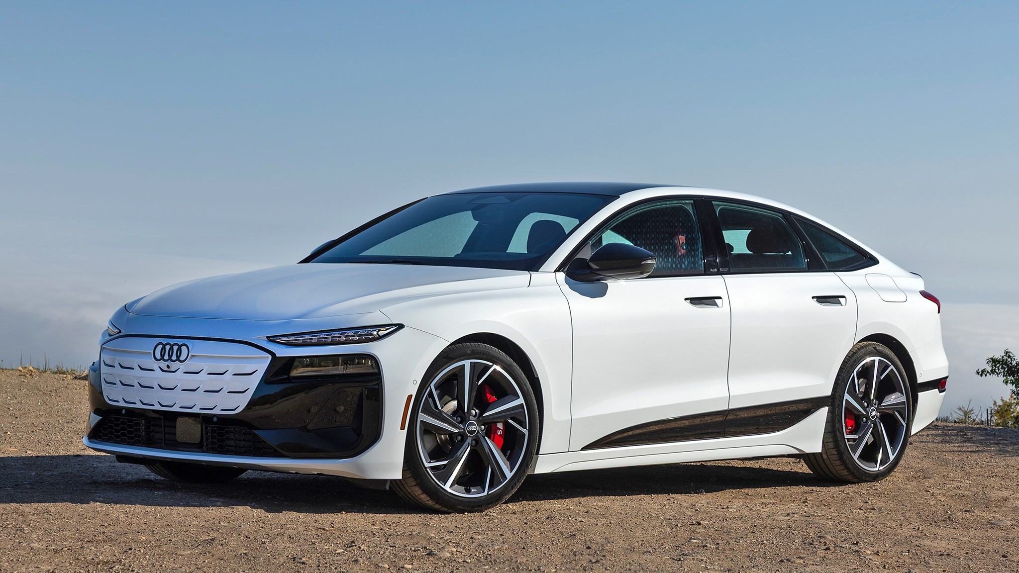 2025 audi s6 e glacier white 31