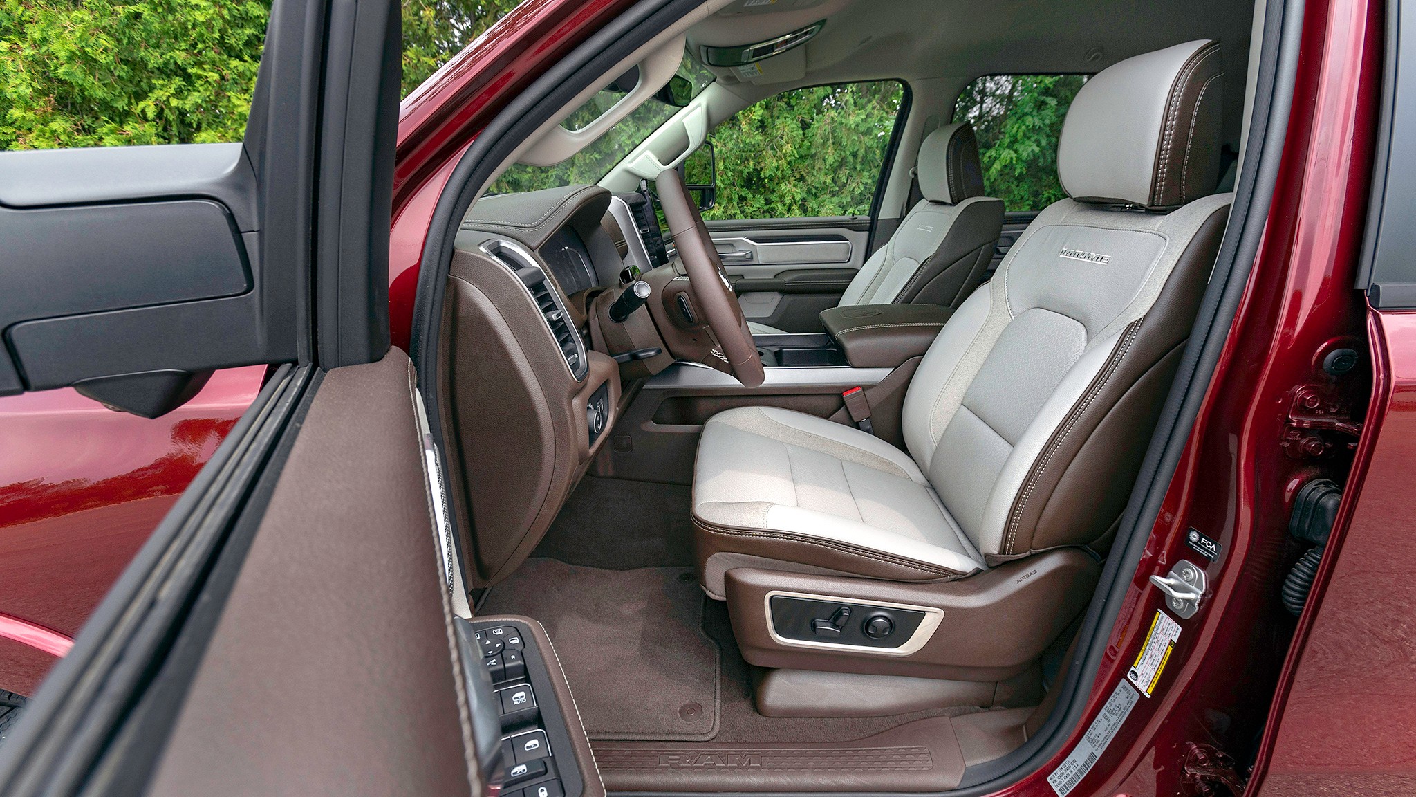 039 2025 Ram 1500 Laramie 4x4 Arrival