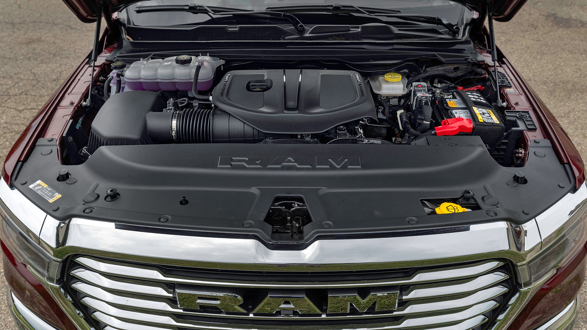 048 2025 Ram 1500 Laramie 4x4 Arrival