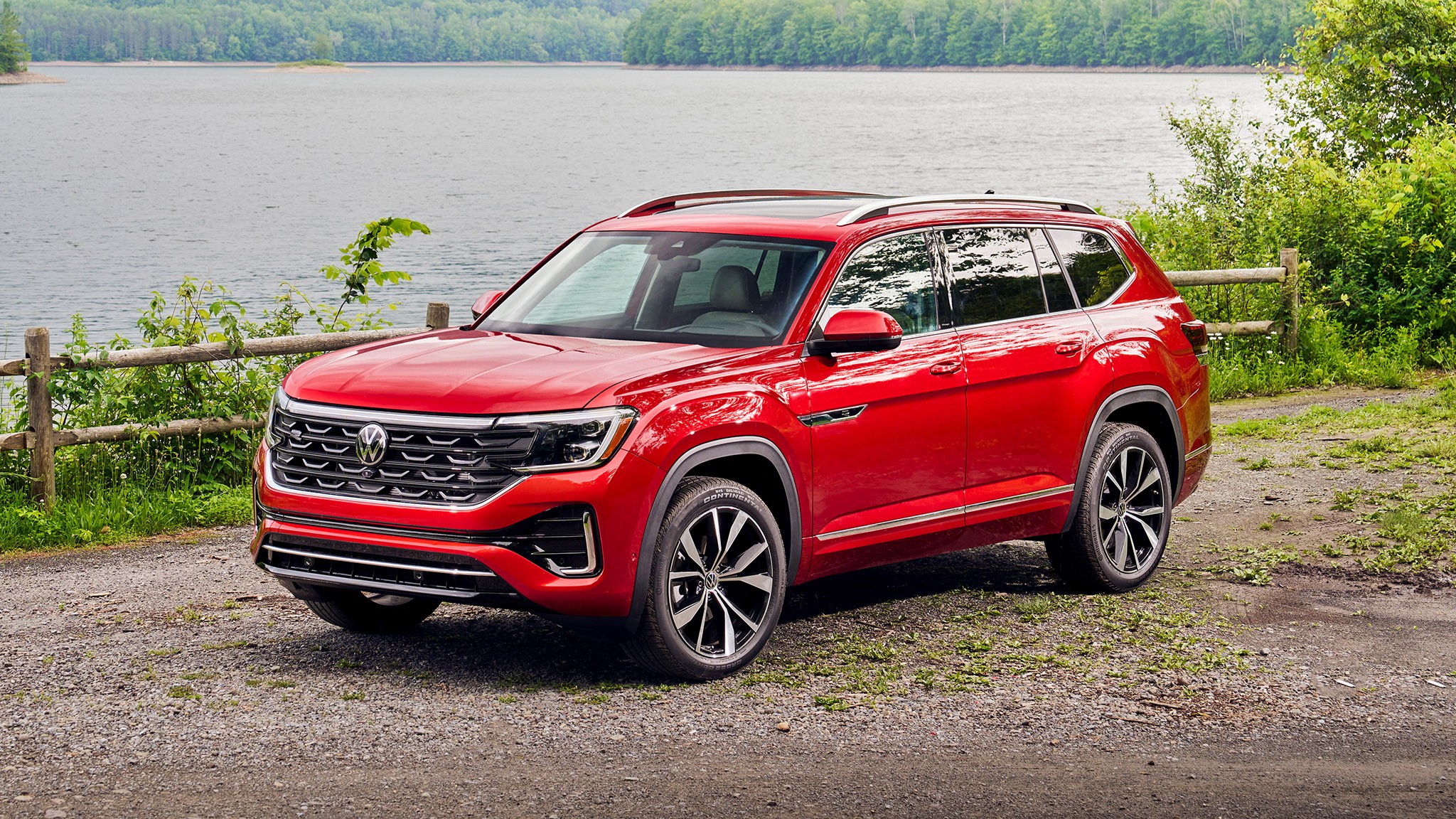 23 2026 Volkswagen Atlas front view