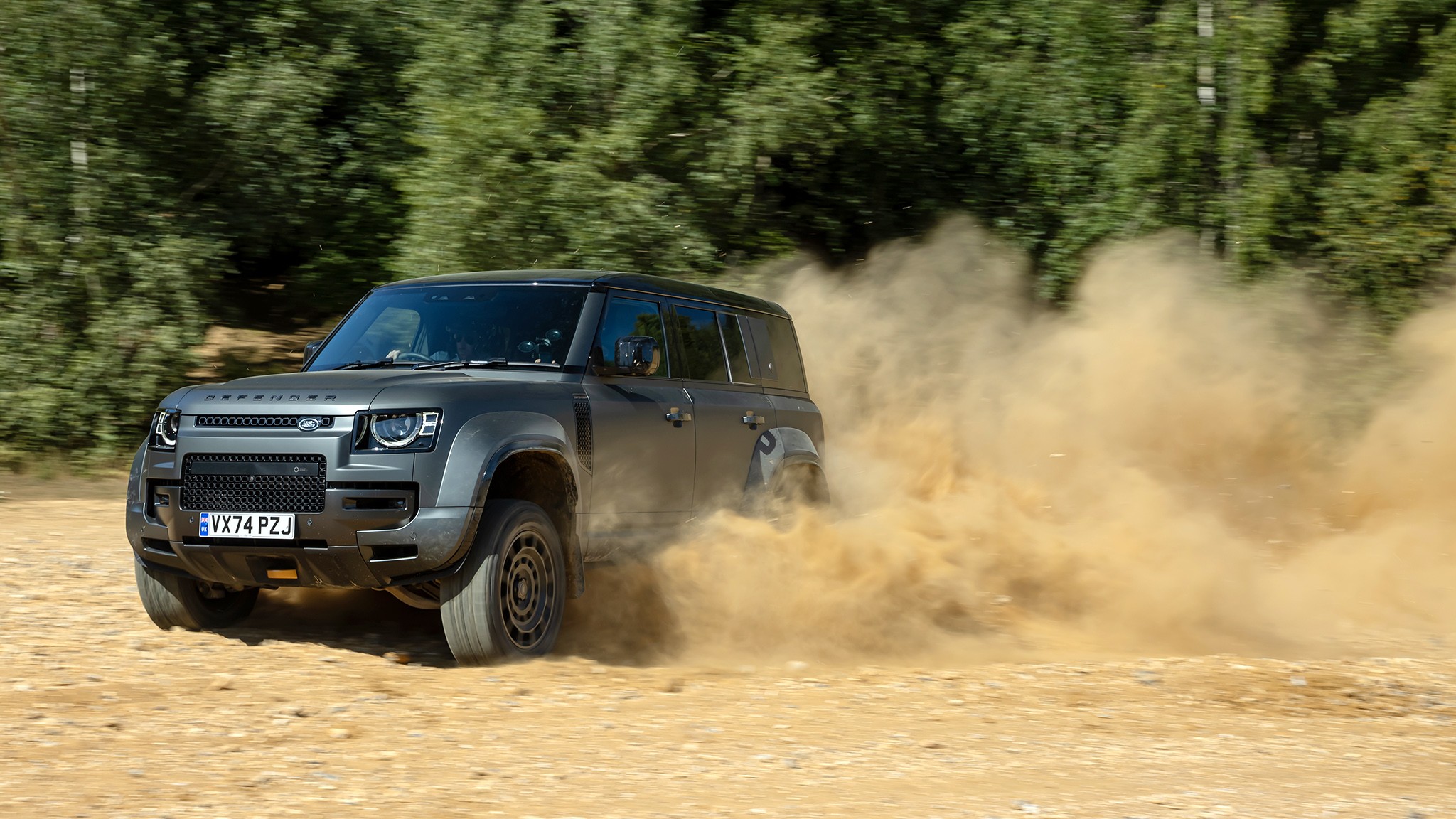 016 2026 Land Rover Defender OCTA Goodwood 2025