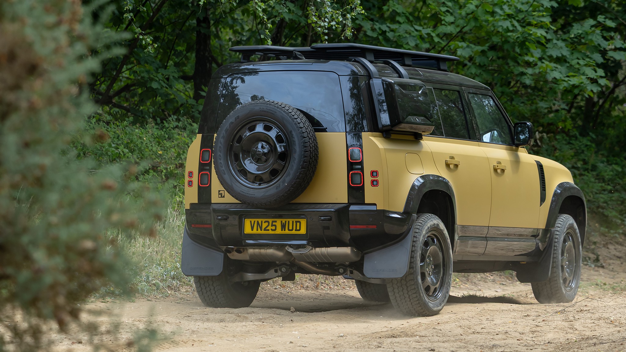 19 2026 Land Rover Defender Trophy