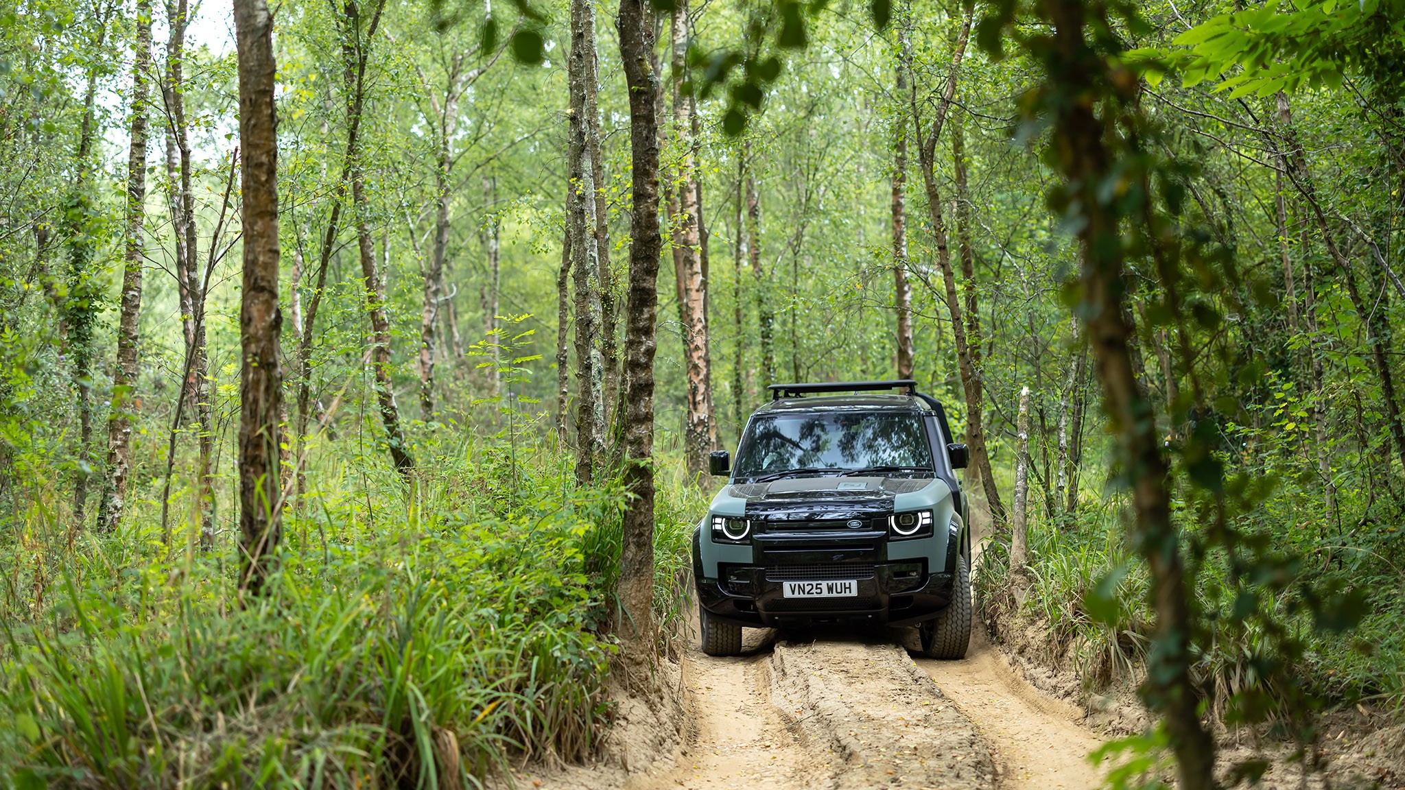 21 2026 Land Rover Defender Trophy