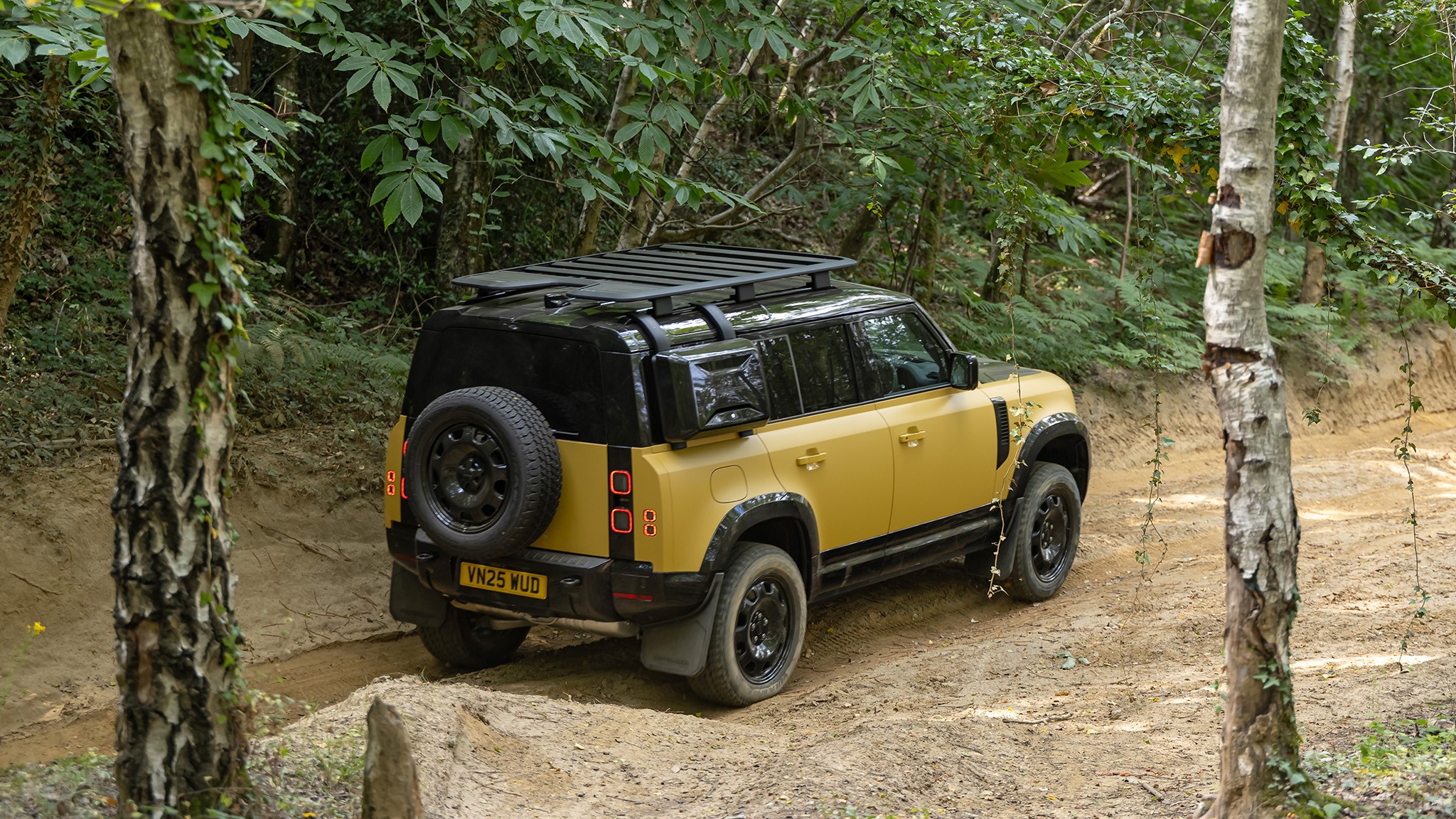 35 2026 Land Rover Defender Trophy