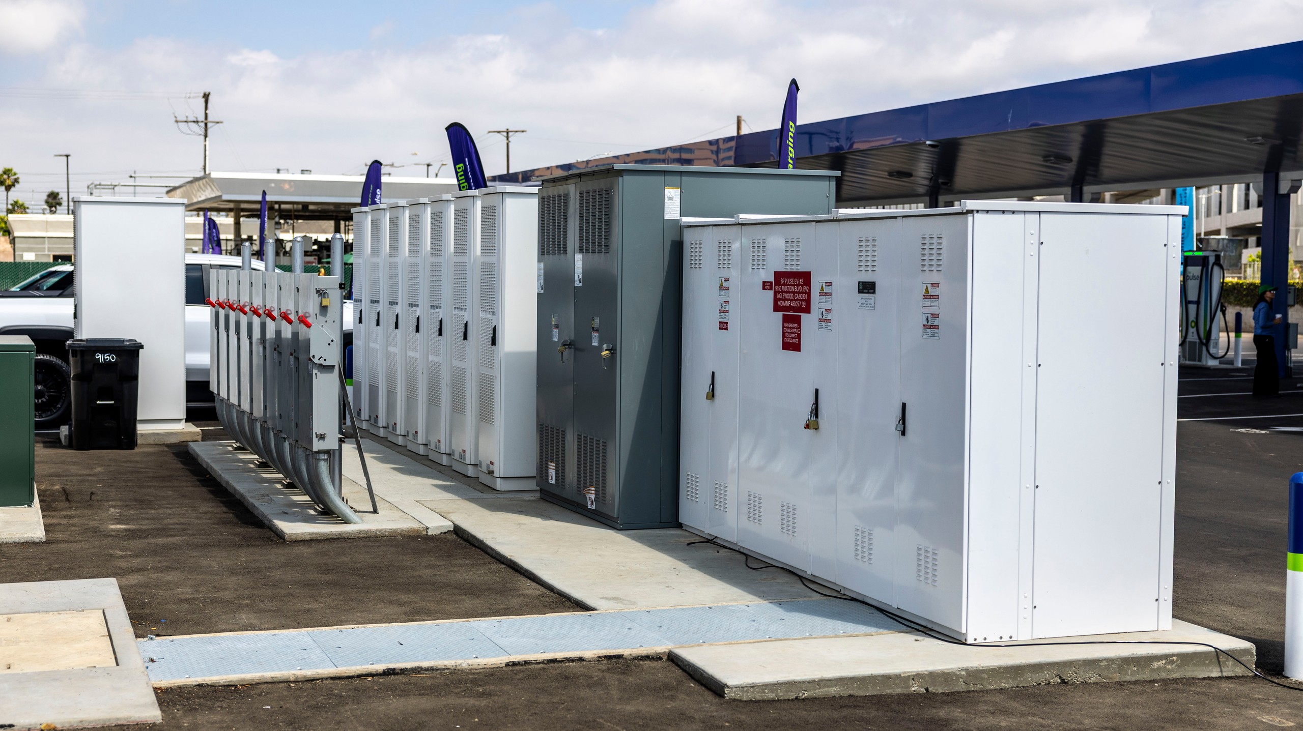 004 BP Pulse hub LAX