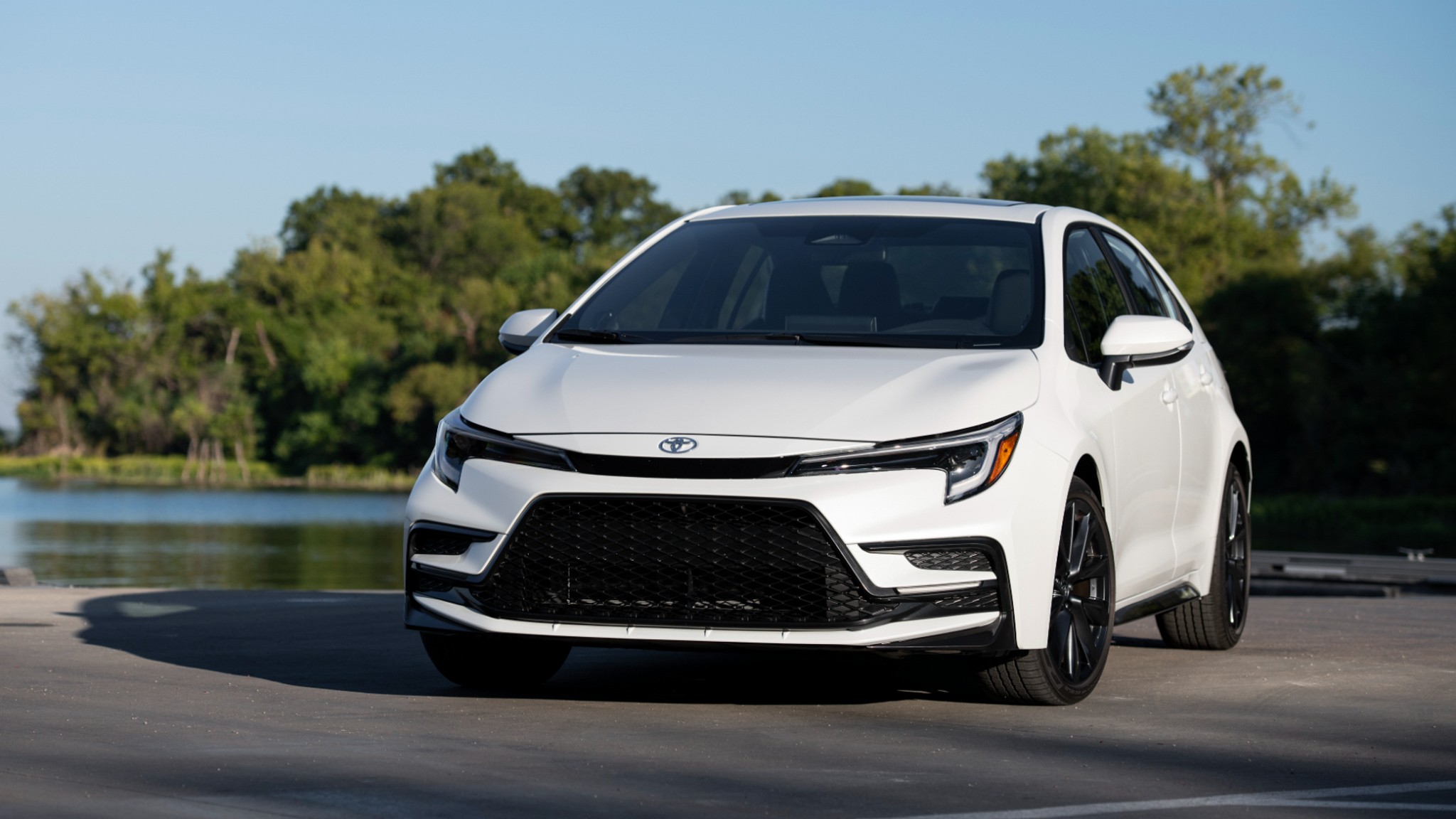 2026 Toyota Corolla Corolla Hybrid Sedan FWD AWD 22