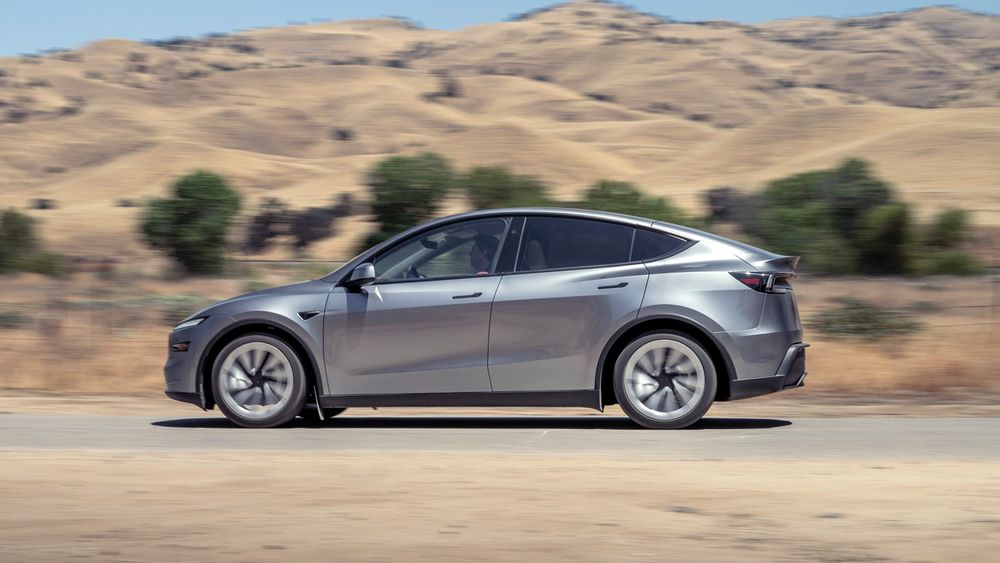 009 2025 Tesla Model Y Juniper