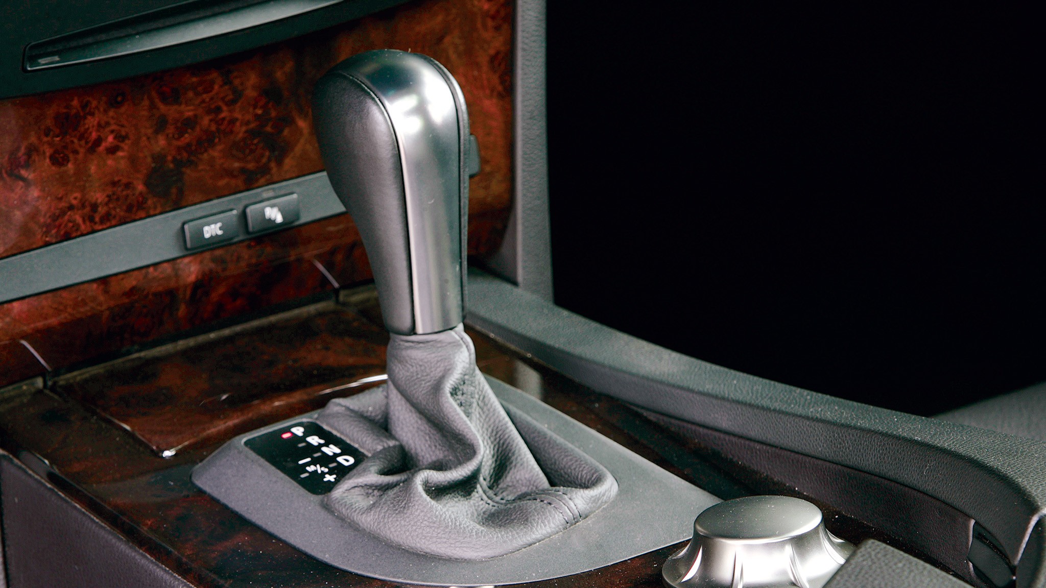 028 2005 bmw 545i vs 2005 cadillac sts v8 vs 2006 infiniti m45 sport vs 2005 mercedes benz e500