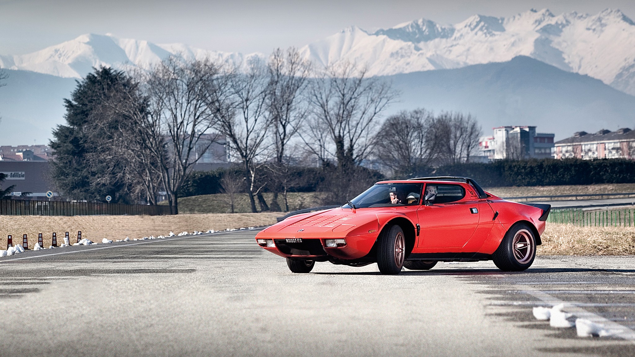 013 1975 lancia stratos hf