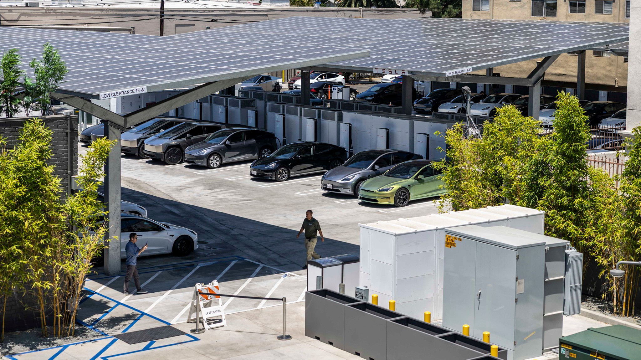 25 Tesla Diner Review 2025